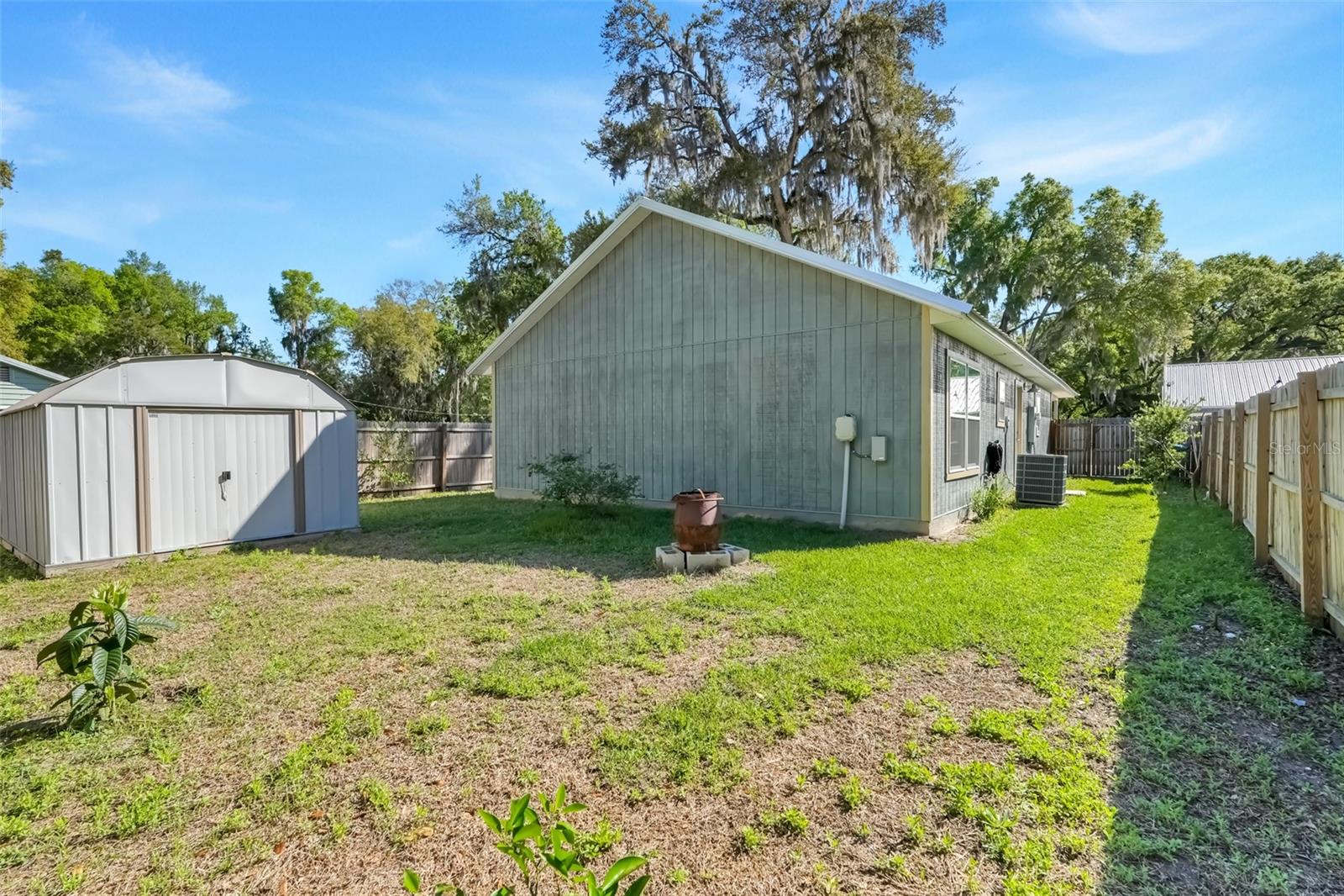 SOUTH SIDE - Residential