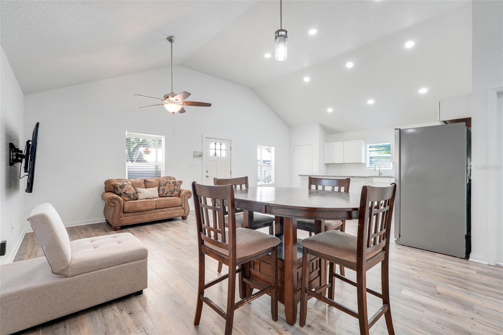 SOUTH SIDE - Residential