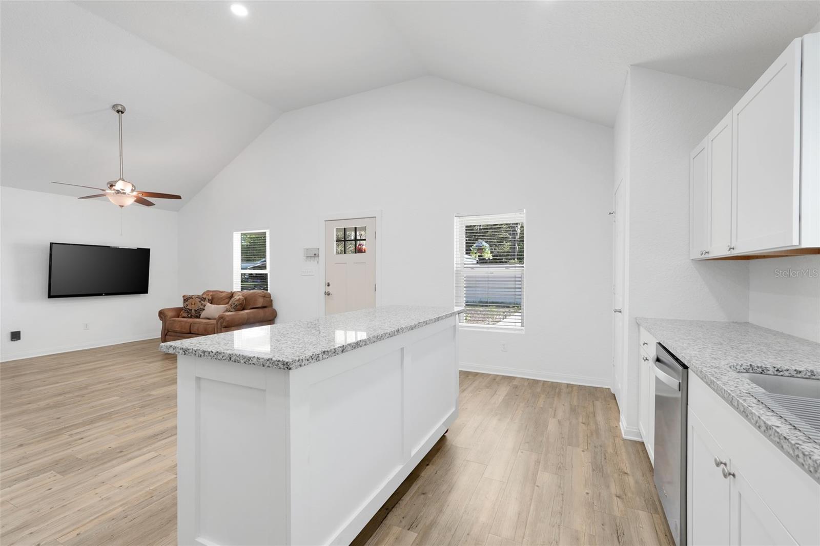 SOUTH SIDE - Residential