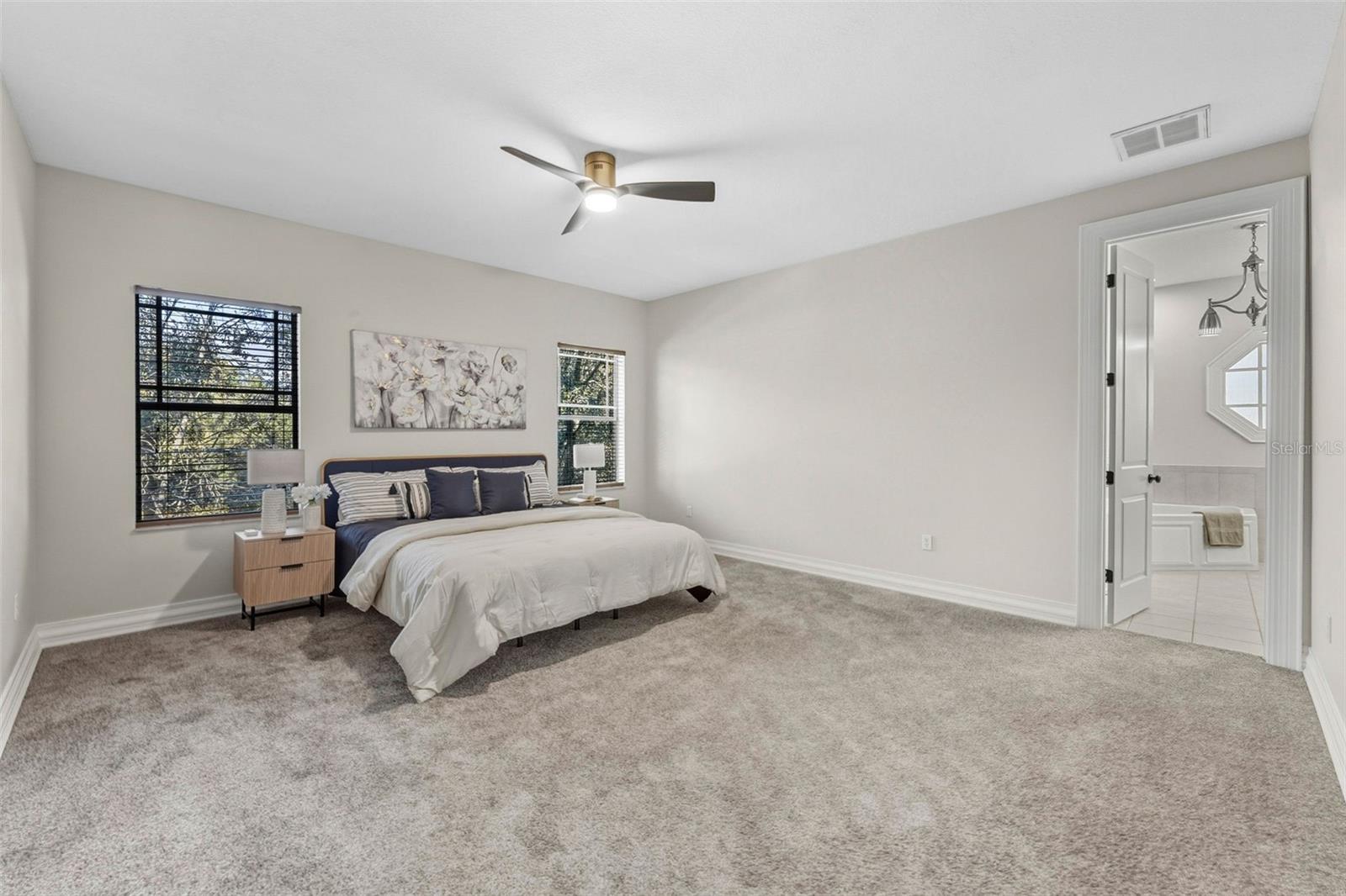 SUBURB ROYAL - Residential