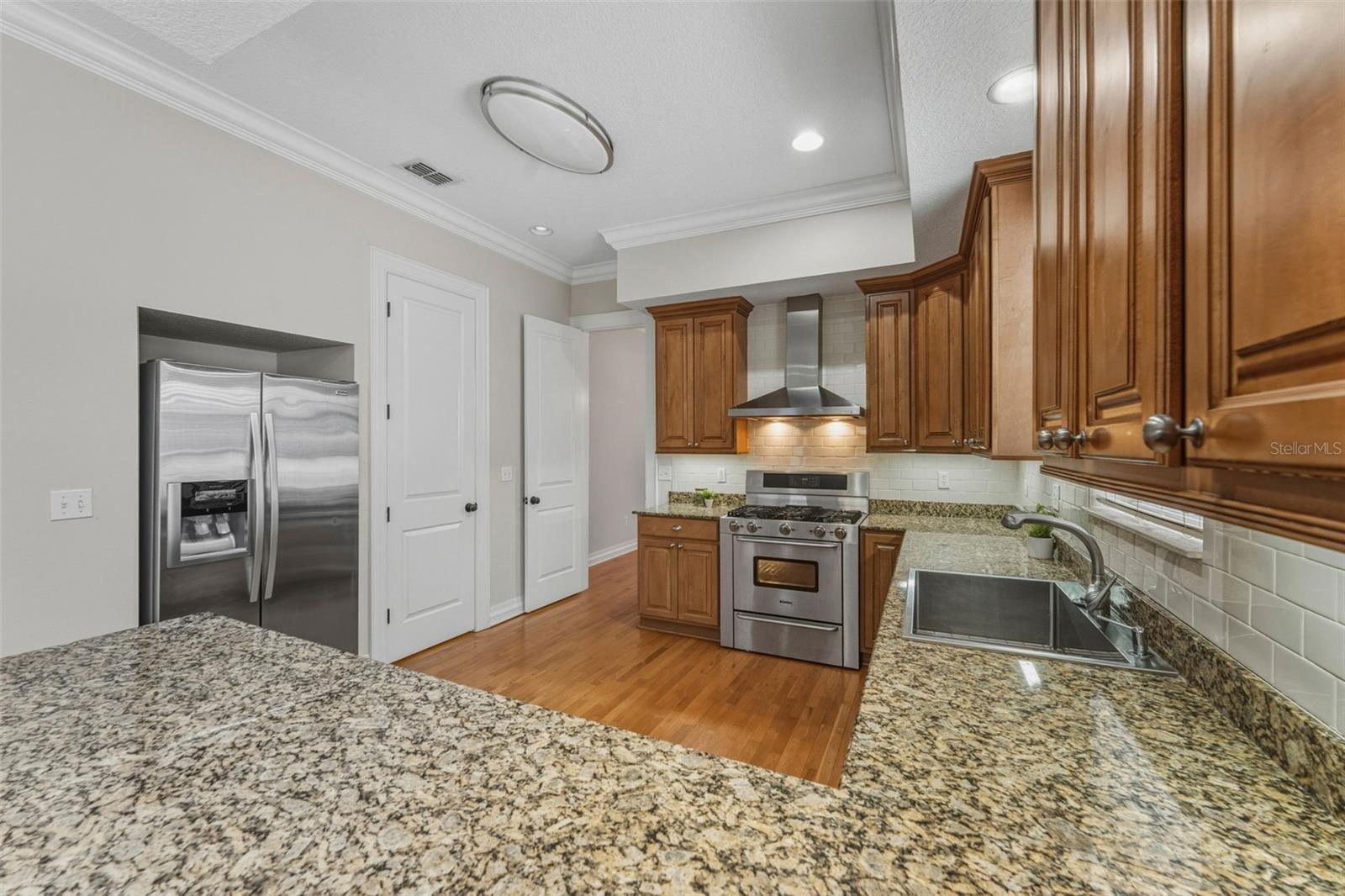 SUBURB ROYAL - Residential