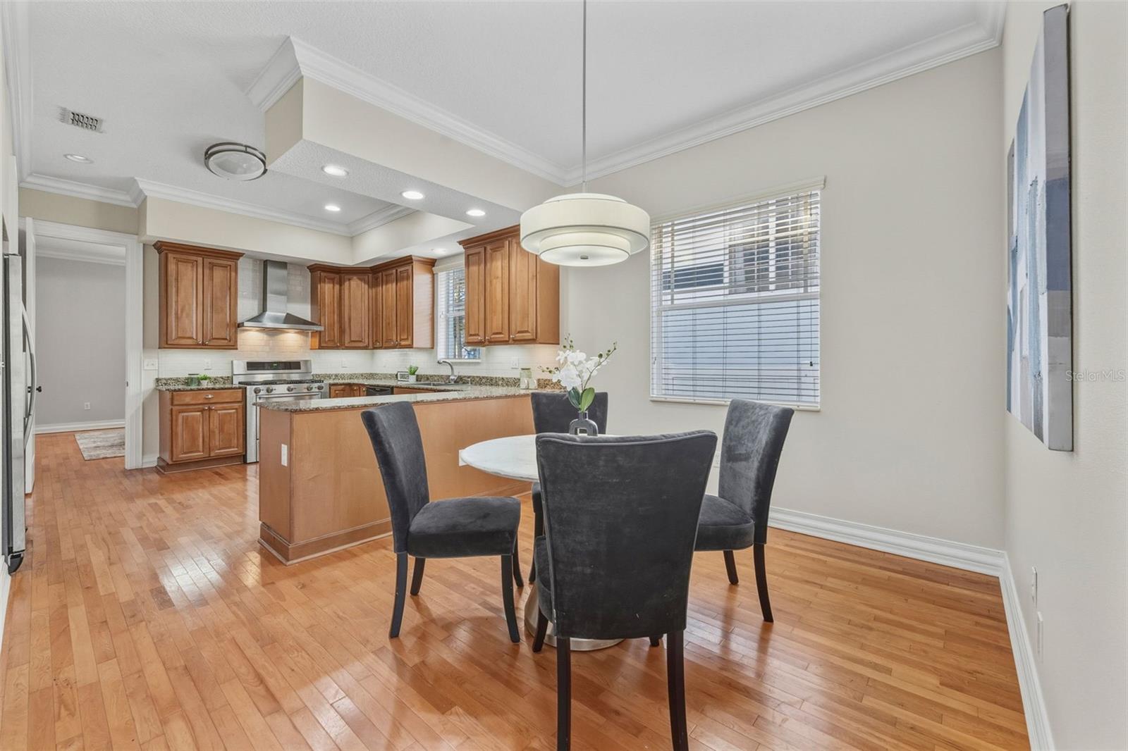 SUBURB ROYAL - Residential