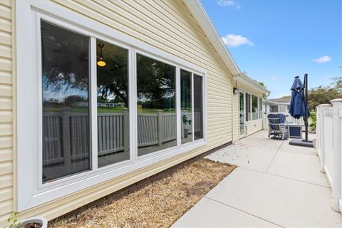 Tiny photo for 723 Heathrow Avenue, Lady Lake, FL 32159 (MLS # G5113691)