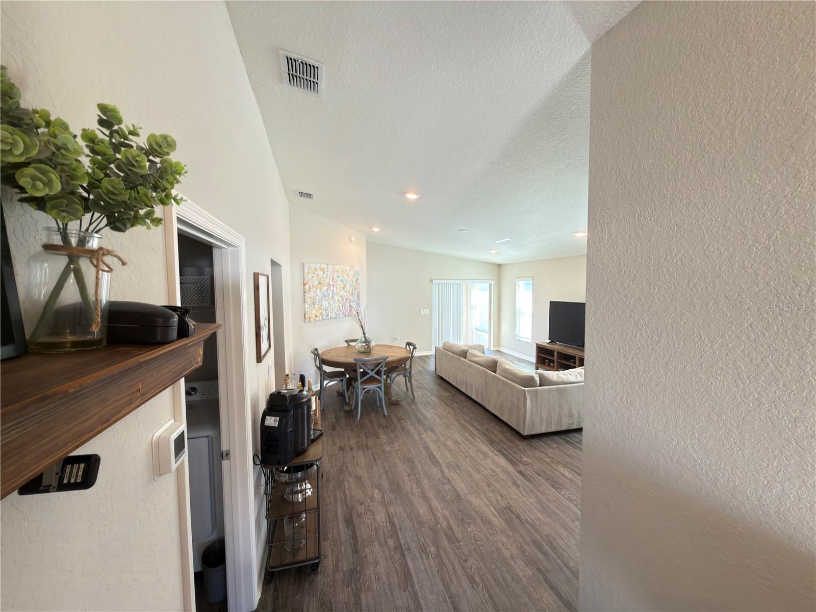 SUMMERVIEW XING - Residential