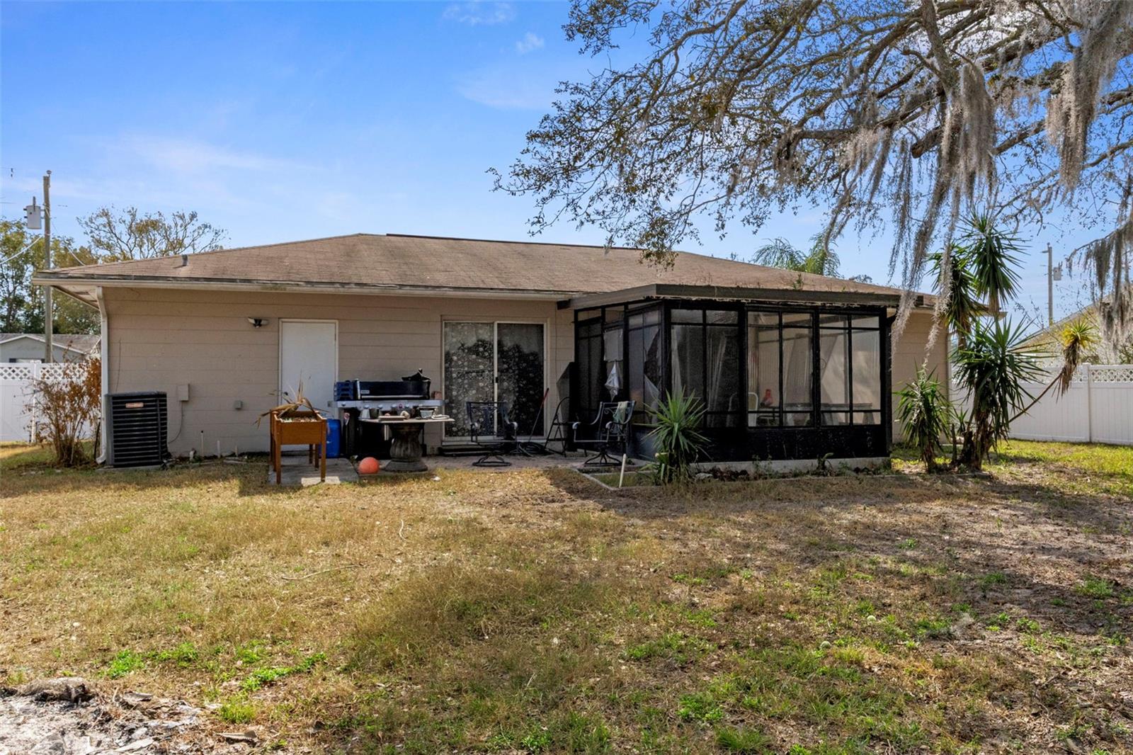 SPRING HILL - Residential