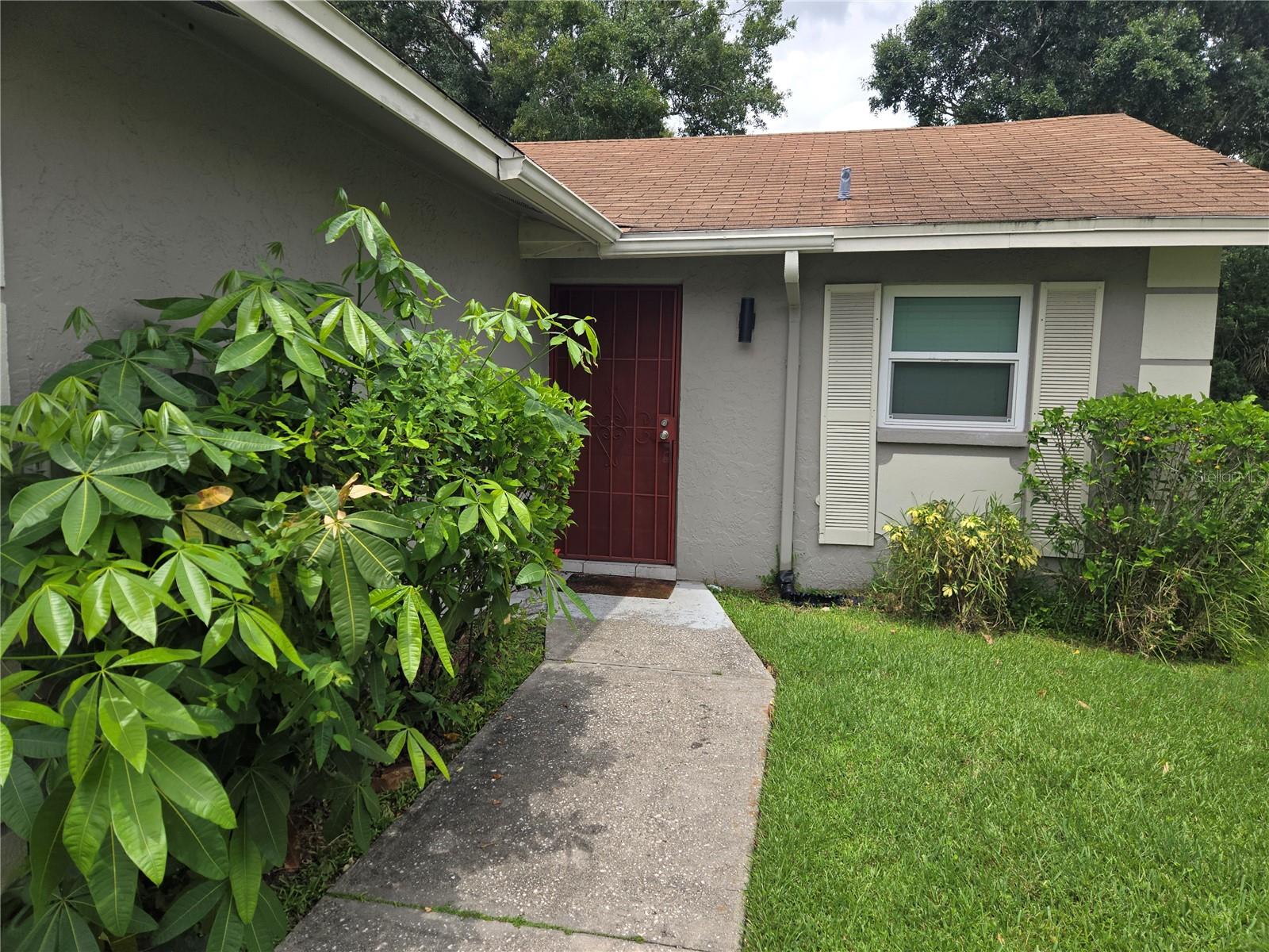Very nice one story townhouse located in the heart of Hillsborough county. Amberly Oaks is small well kept community nestled in a park like setting comes nicely equipped with a beautiful pool area and racquetball courts. Just 10 minutes to Dale Mabry for easy access to Tampa and surrounding area. This two bedroom one bath also comes nicely equipped with stainless steel Refrigerator,Range,Microwave and dishwasher. Washer and dryer are located inside the unit in the hall closet. This townhouse also has a fenced in back yard and tiled patio for entertaining or just having a cookout. Tenants will be responsible for mowing and trimming the back yard. Owner is leaving electric mower and weed eater for the tenants convenience