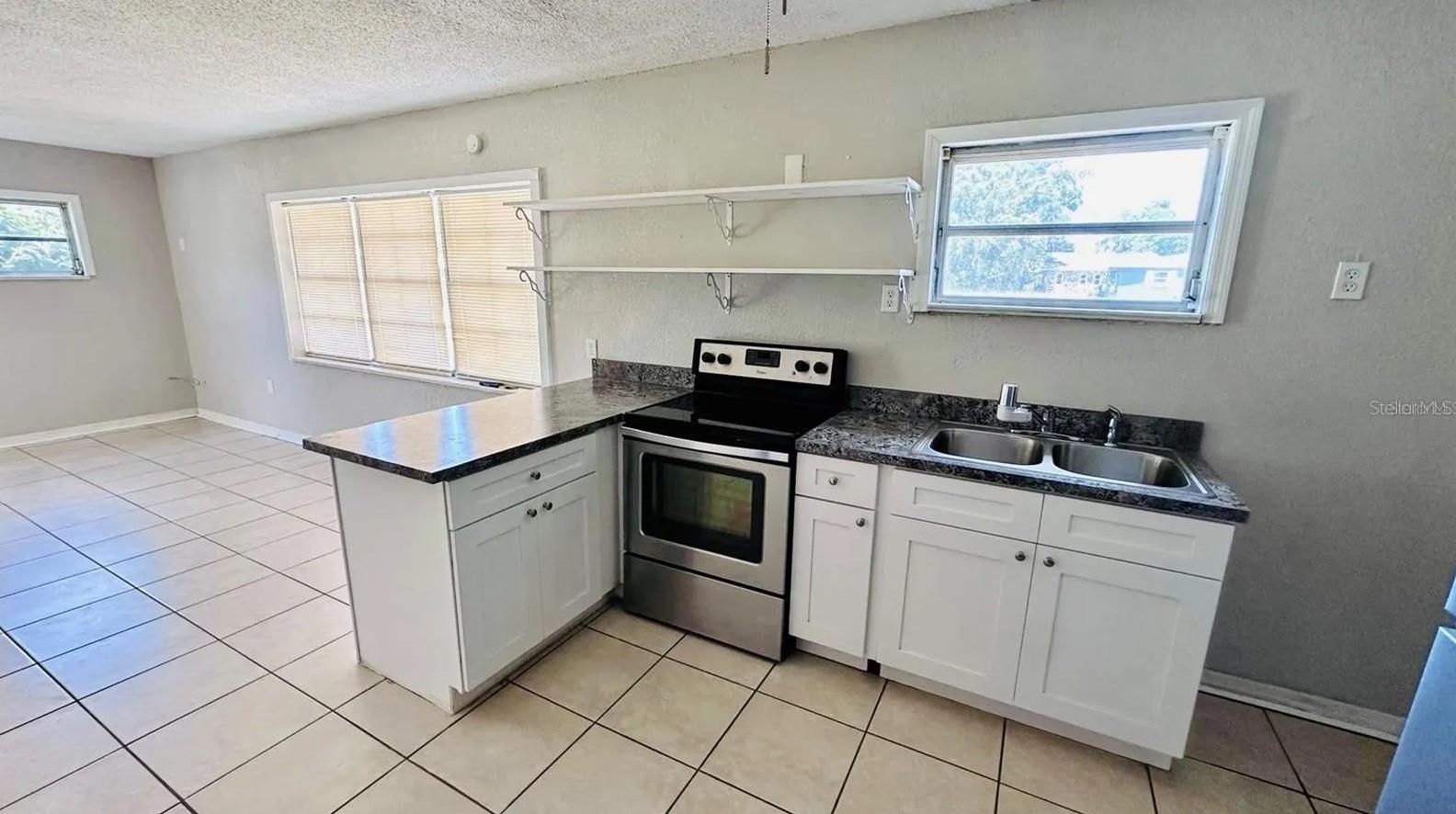 LAKEWOOD PARK - Residential Income