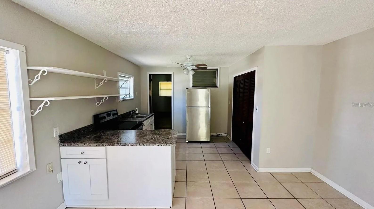 LAKEWOOD PARK - Residential Income