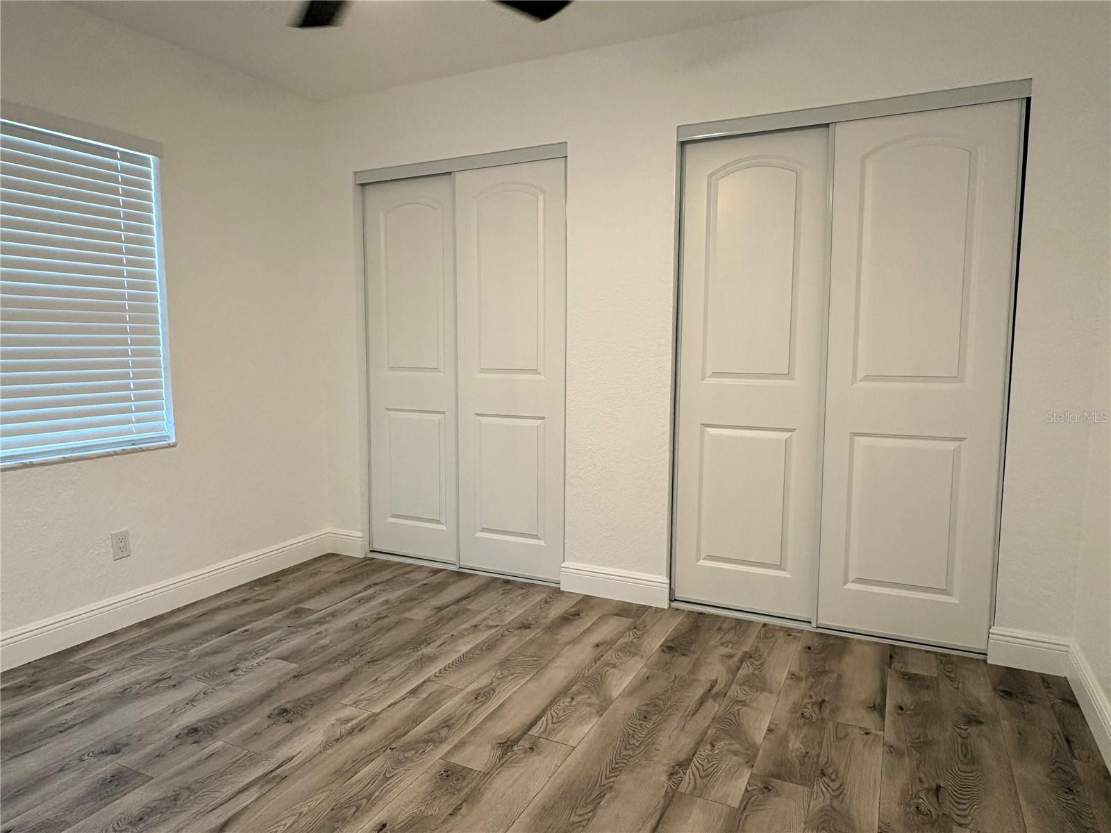 PALM LAKE - Residential