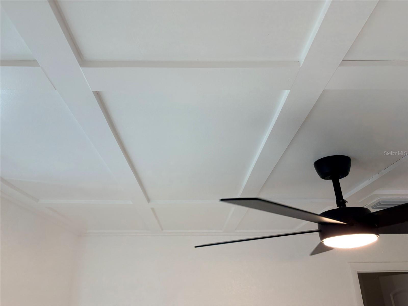 PALM LAKE - Residential