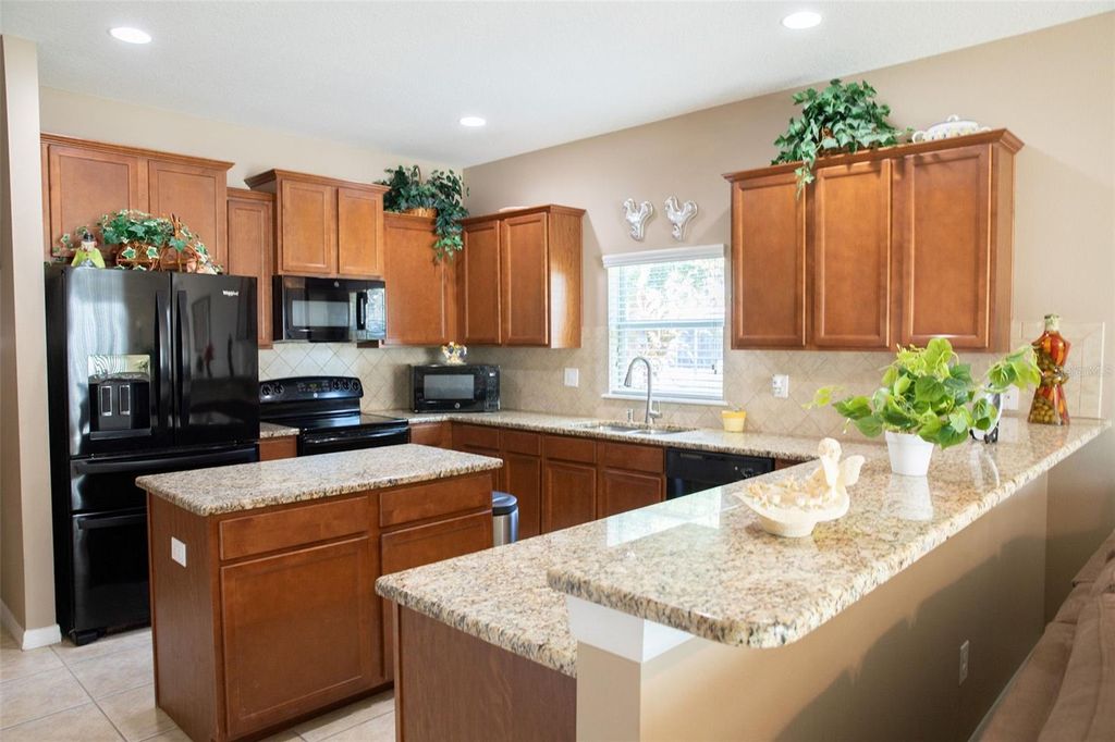 Photo of 12231 Fairlawn Drive, Riverview, FL 33579 (MLS # TB8398148)