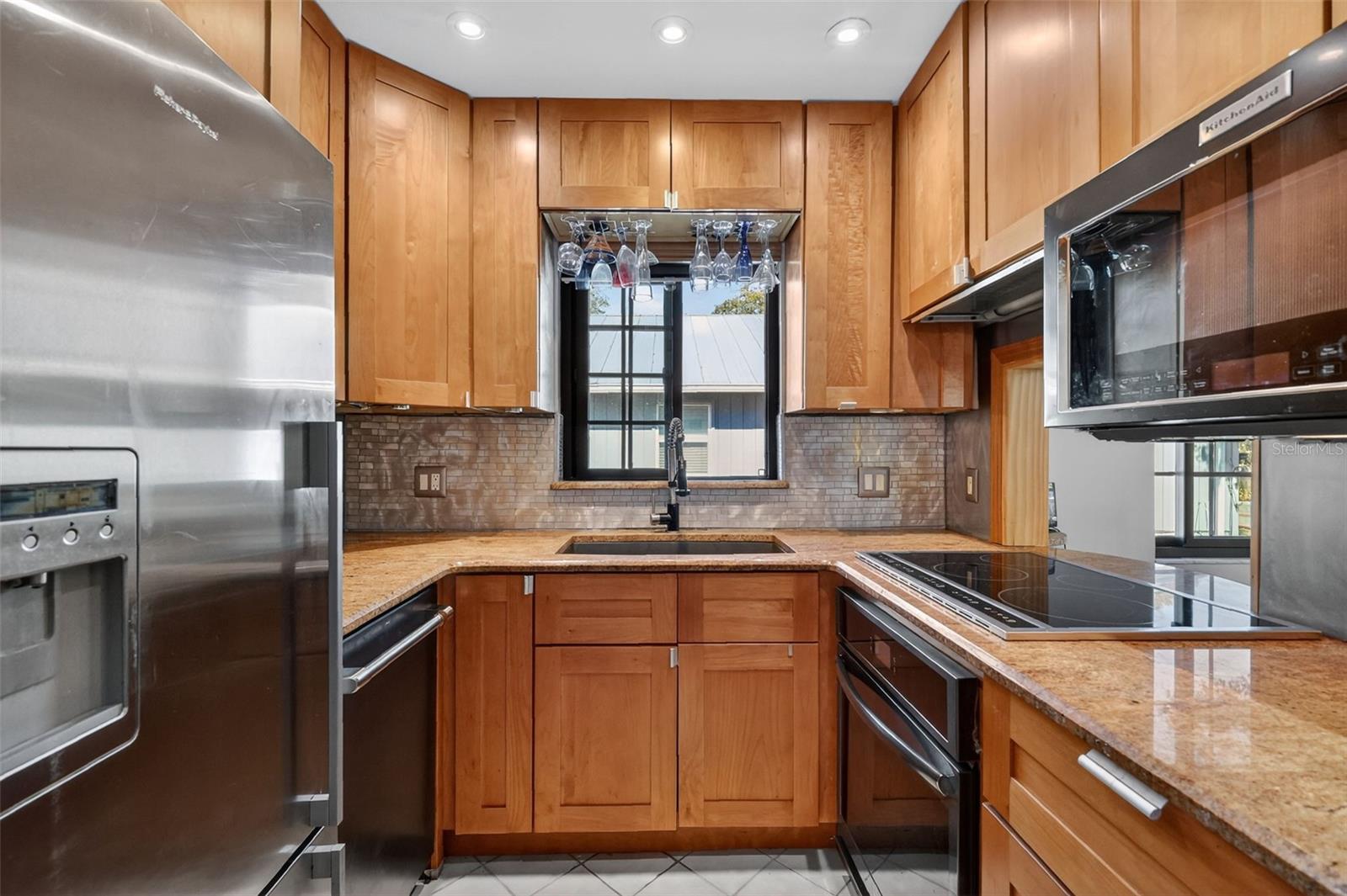 MOUNT DORA DORA ARMS CONDO - Residential