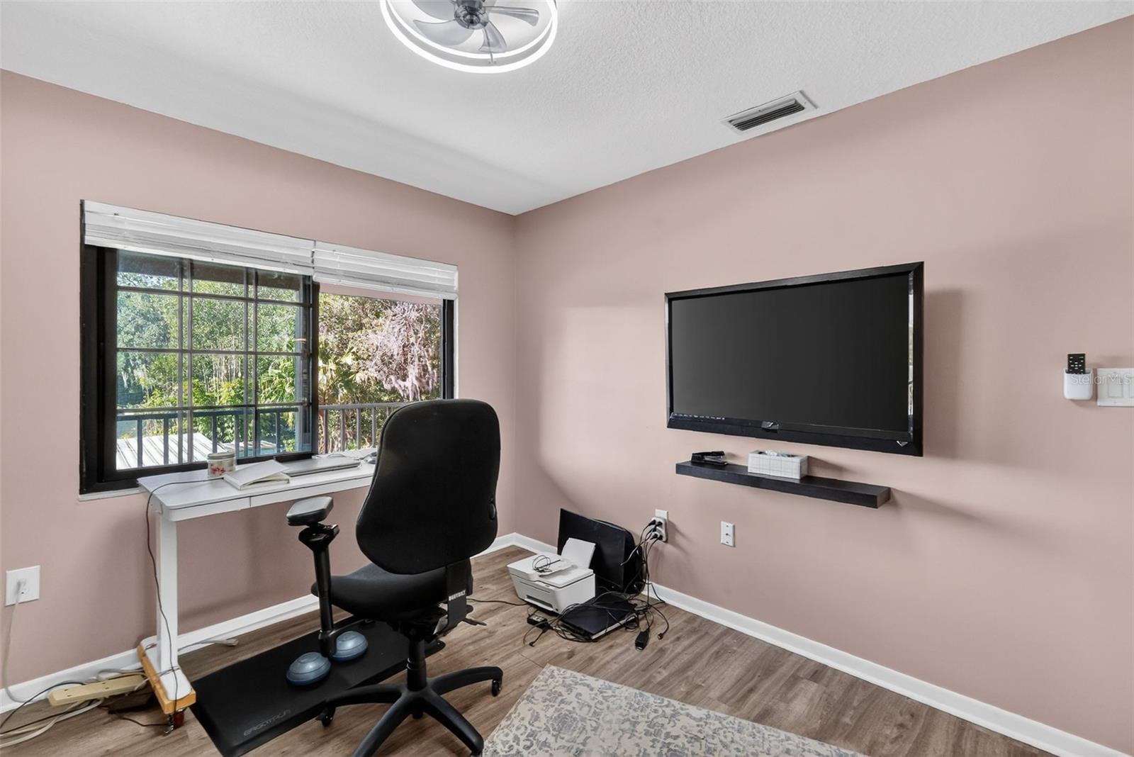 MOUNT DORA DORA ARMS CONDO - Residential