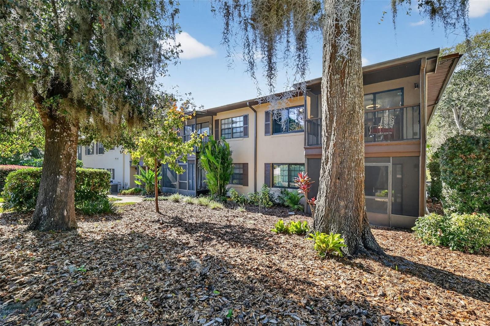 MOUNT DORA DORA ARMS CONDO - Residential