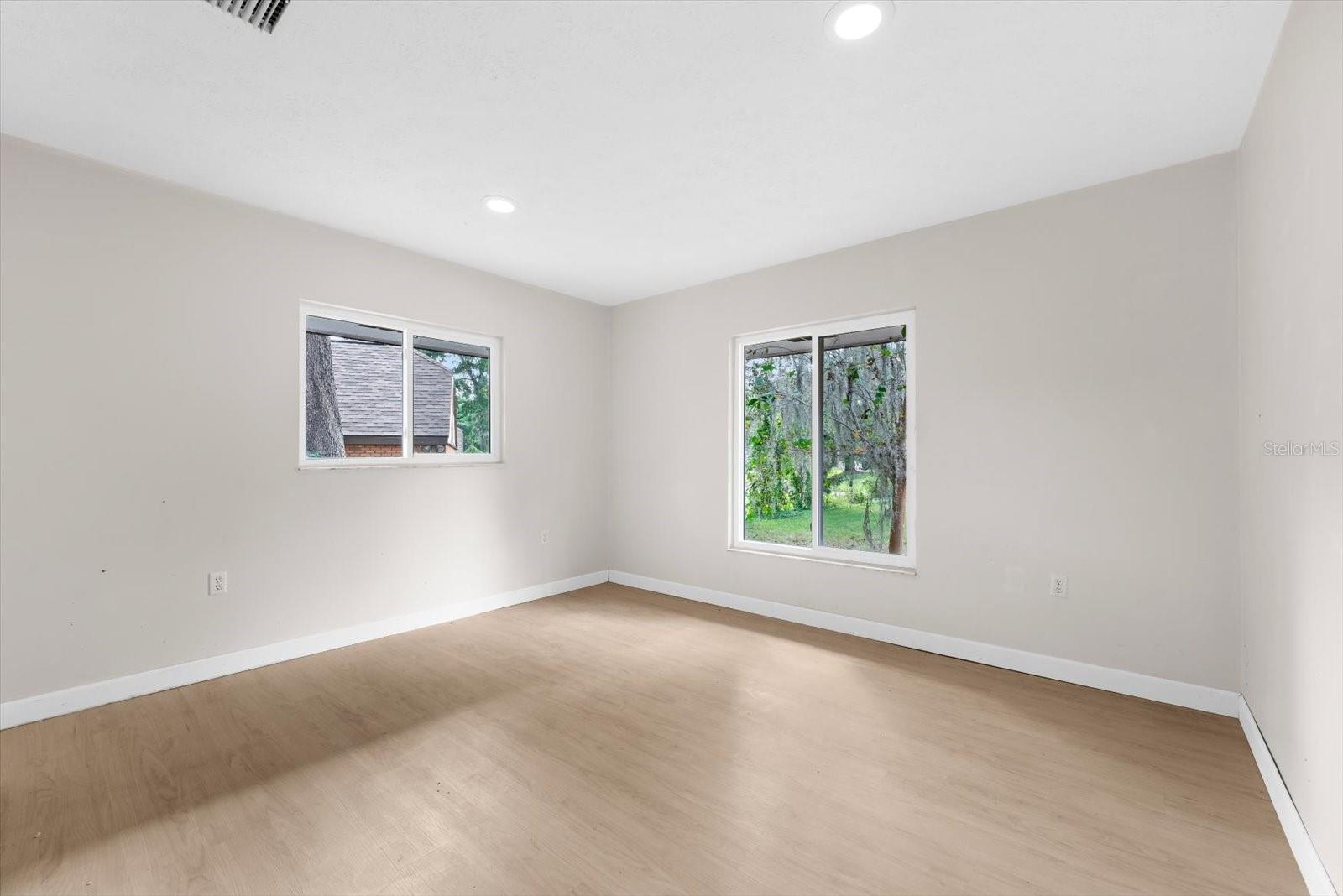 CAMBRIDGE PLACE - Residential