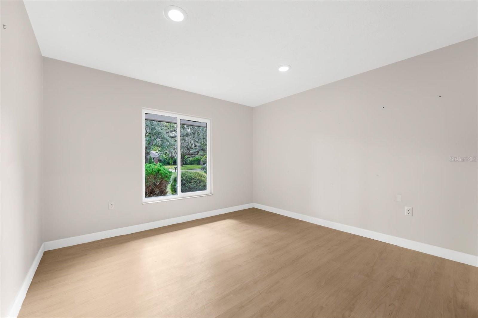 CAMBRIDGE PLACE - Residential