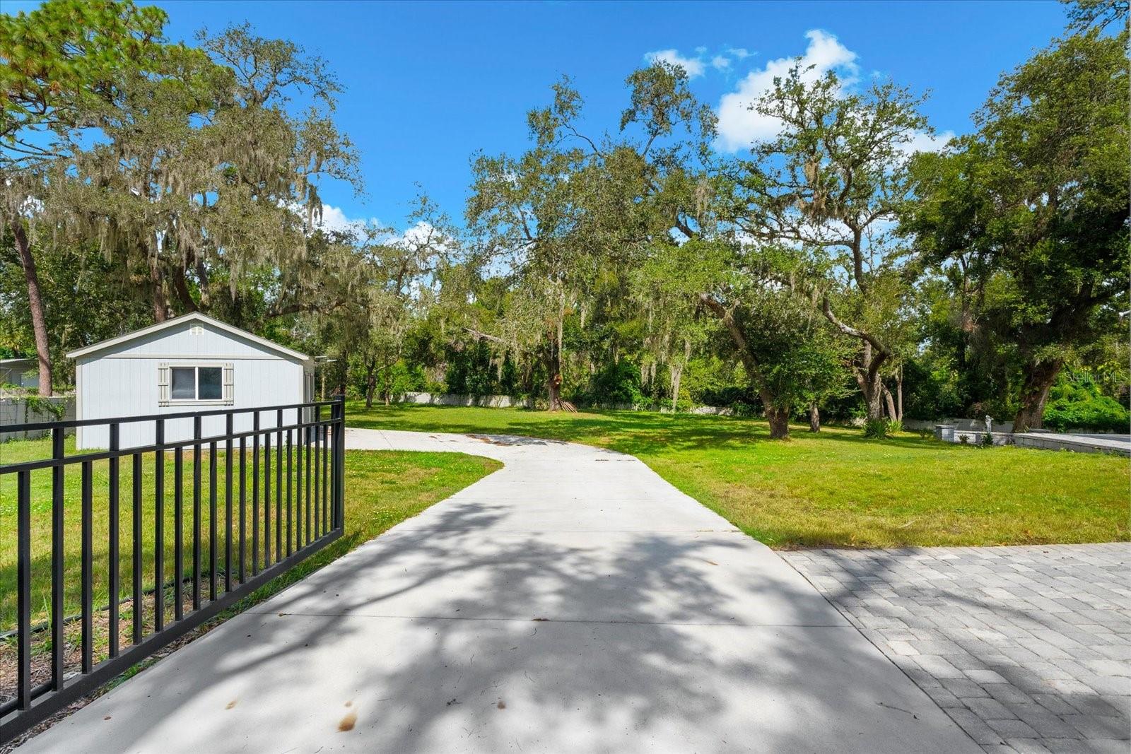 CAMBRIDGE PLACE - Residential