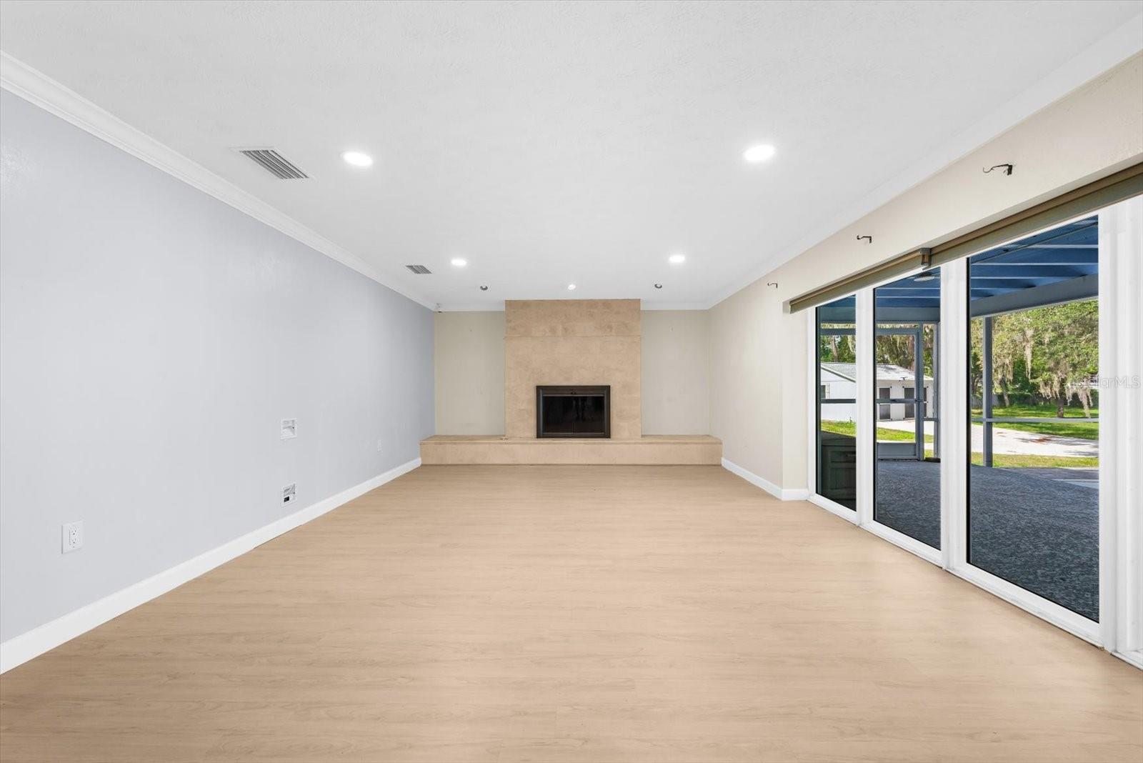 CAMBRIDGE PLACE - Residential