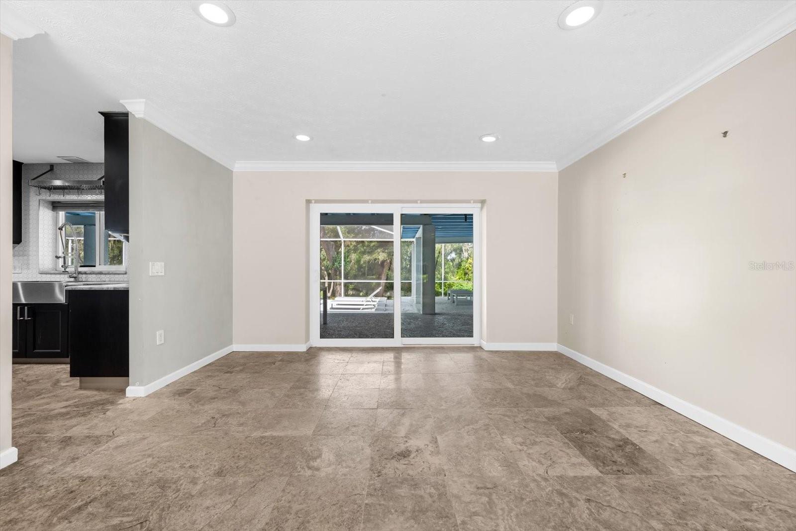 CAMBRIDGE PLACE - Residential