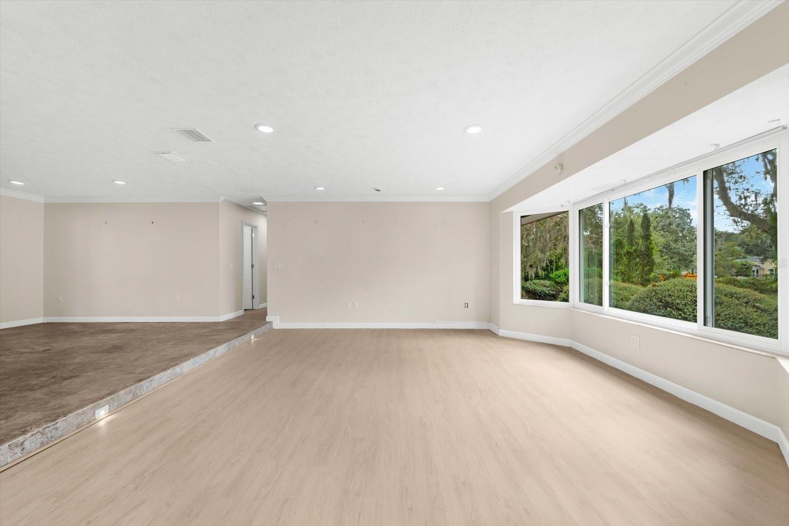 CAMBRIDGE PLACE - Residential