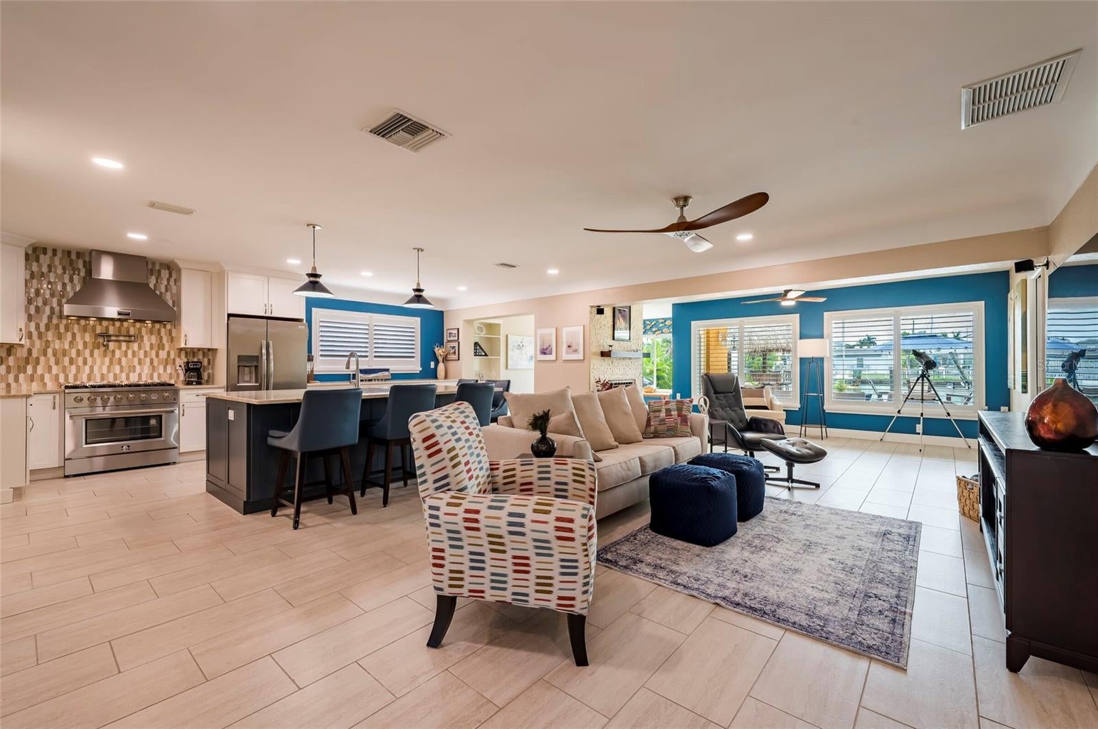 541 CRYSTAL DRIVE