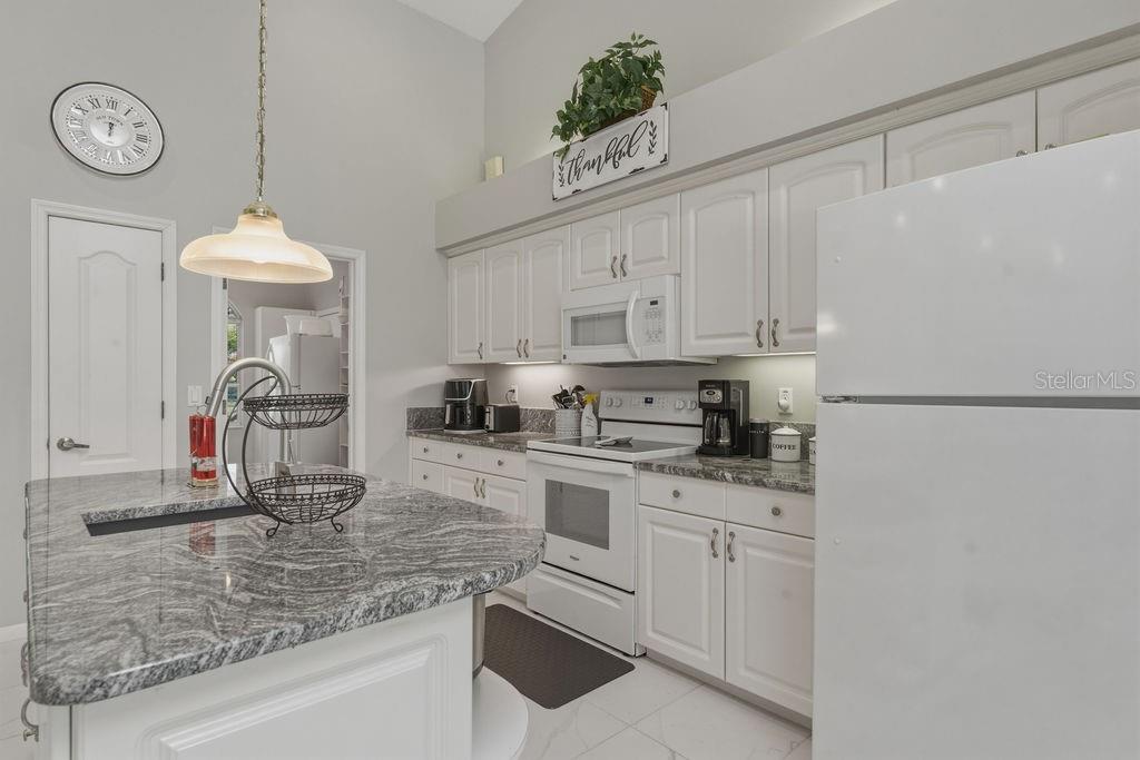 RAINBOW SPGS COUNTRY CLUB - Residential