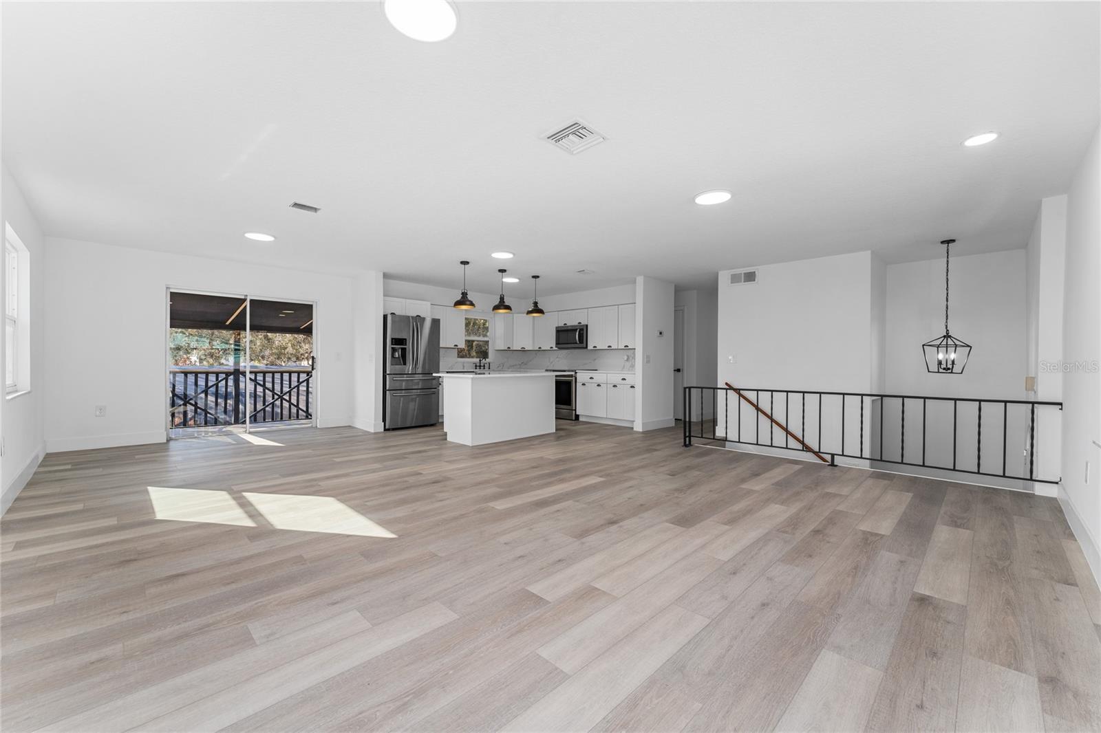 W H WURSTS ADD - Residential