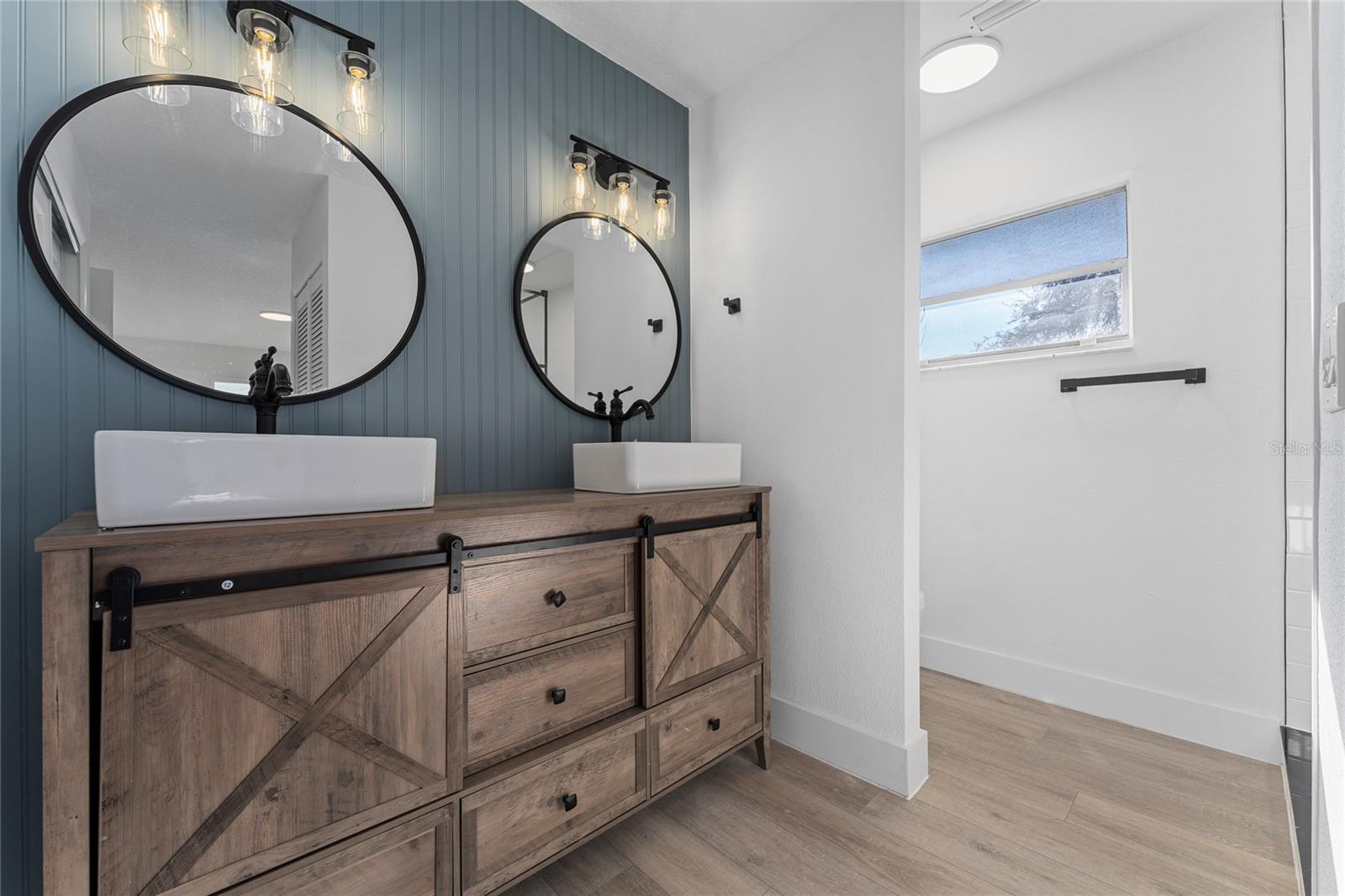 W H WURSTS ADD - Residential