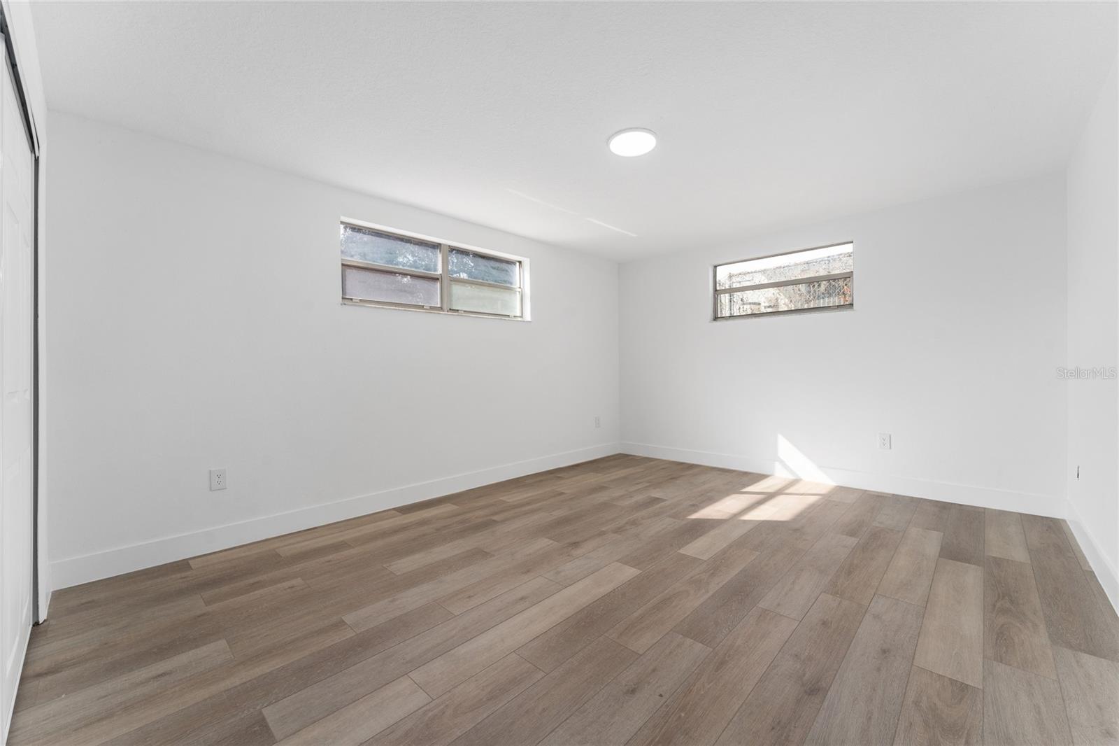 W H WURSTS ADD - Residential