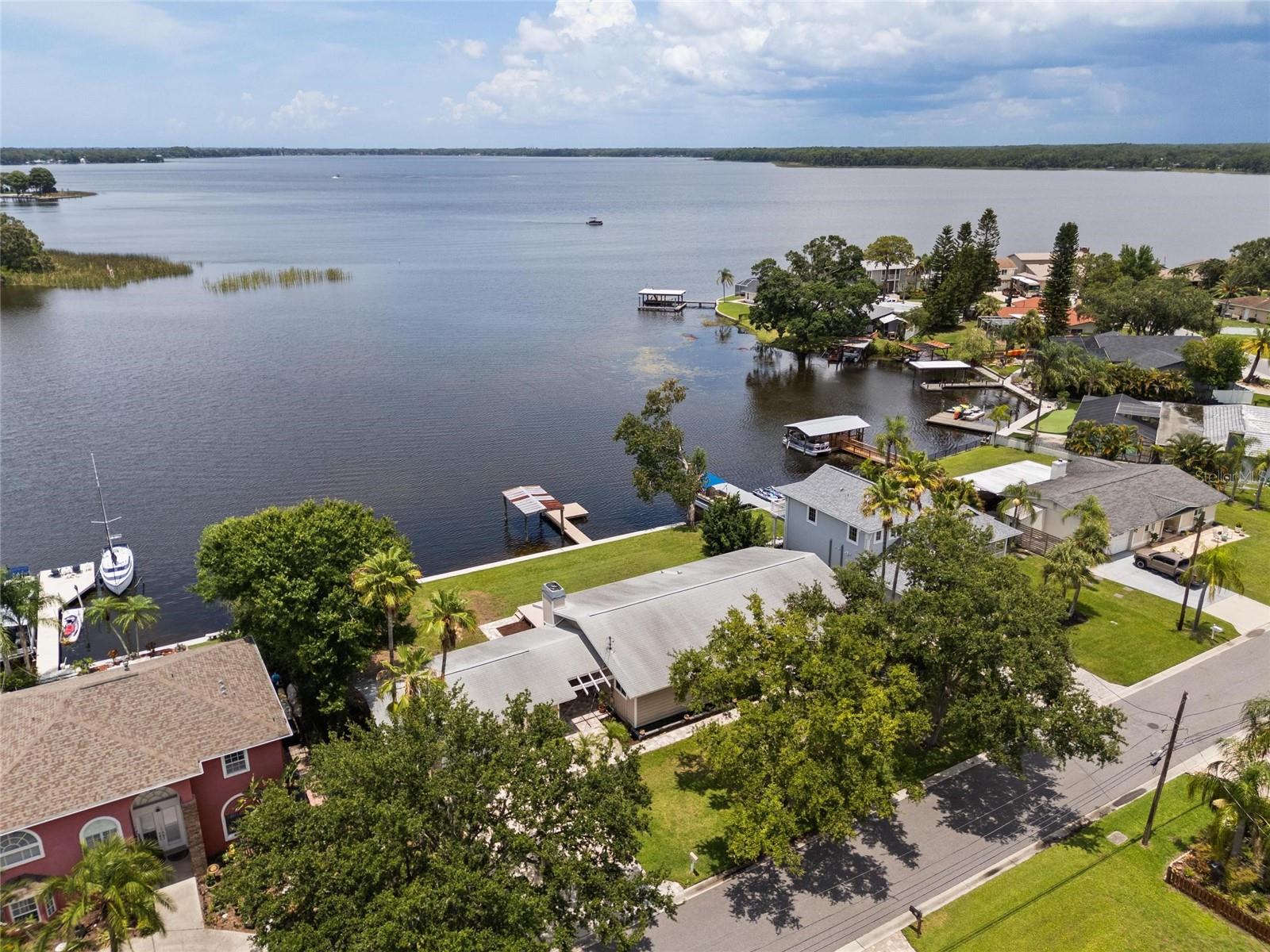 17 FRESHWATER DRIVE