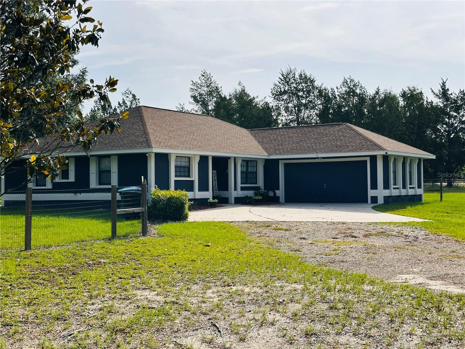 139 SW BAY PLACE