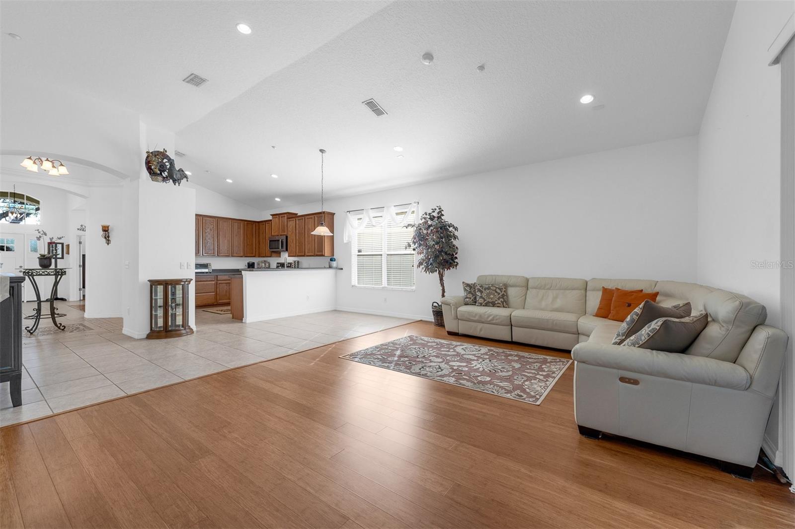 NORTHLAKE PARK ENCLAVE - Residential