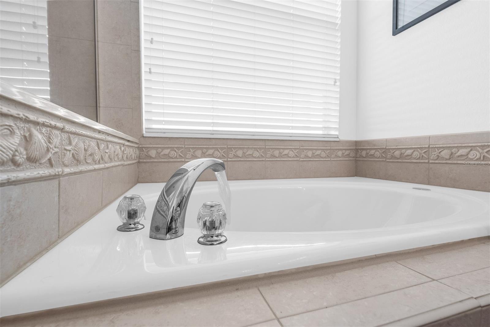 NORTHLAKE PARK ENCLAVE - Residential