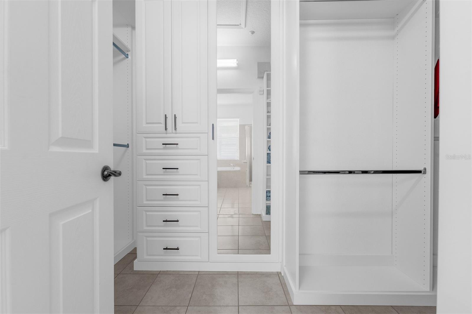 NORTHLAKE PARK ENCLAVE - Residential