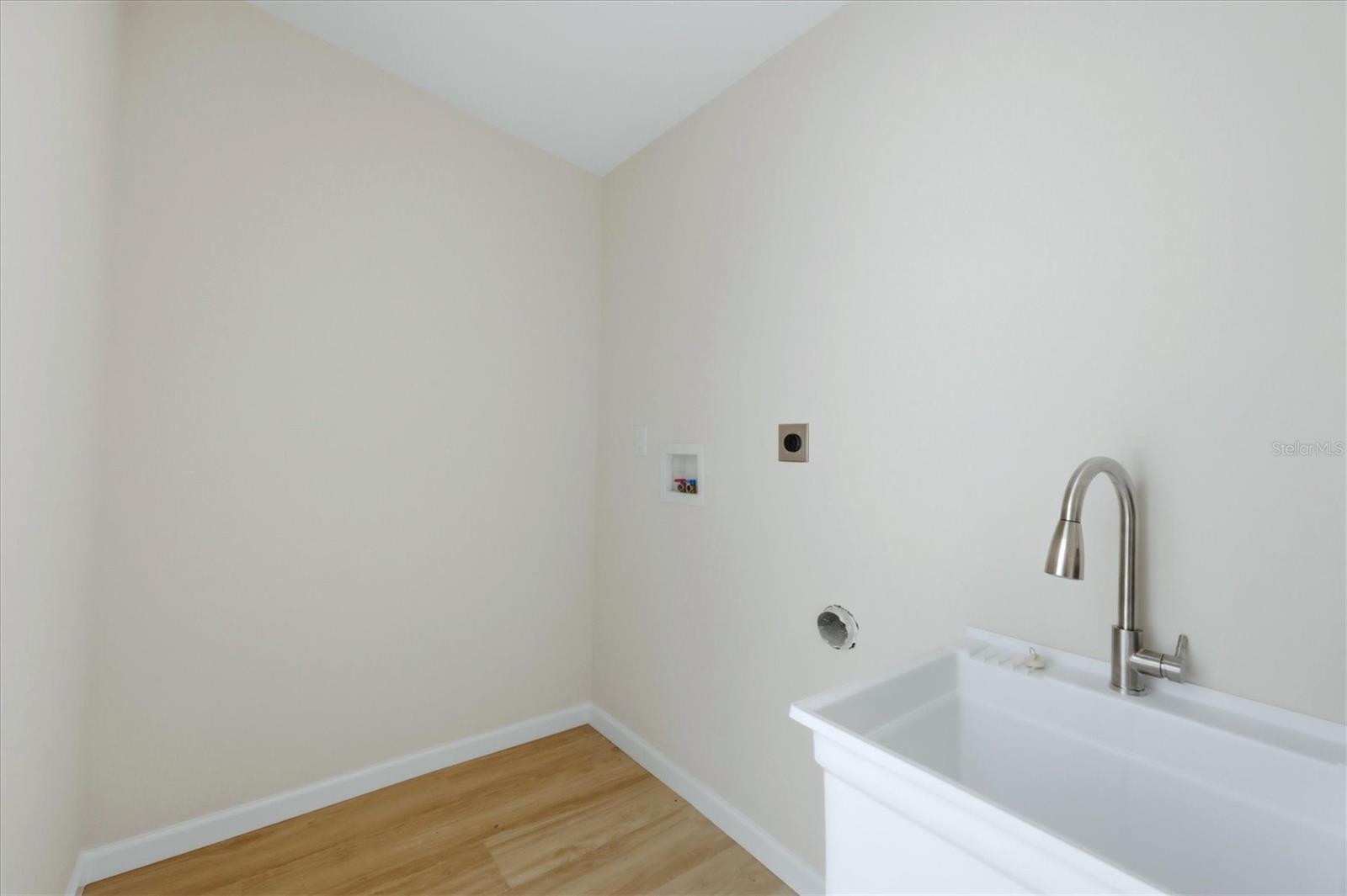 WHITFIELD COUNTRY CLUB HEIGHTS UN 1&2 - Residential