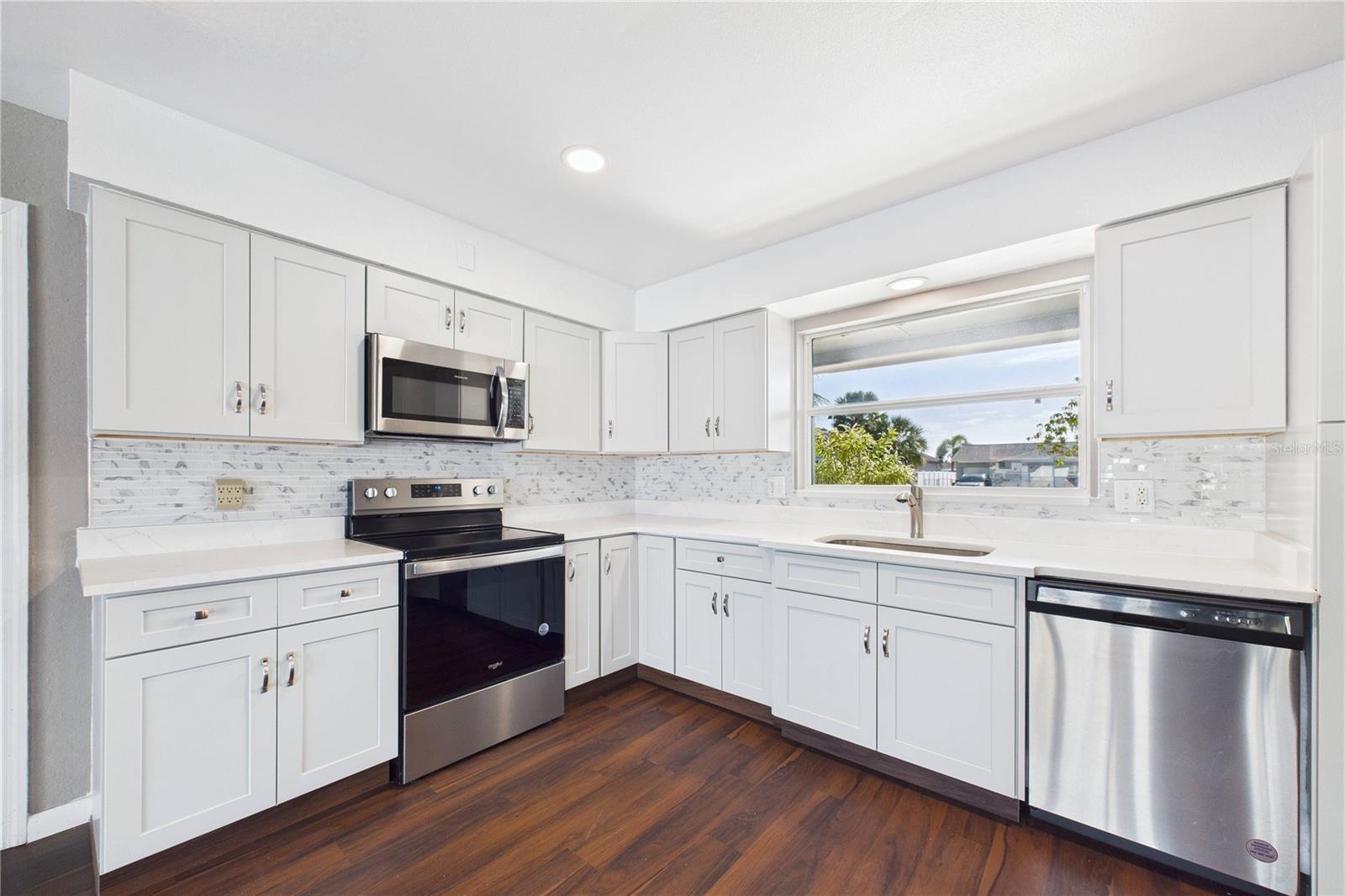 CATALINA ISLE ESTATES - Residential