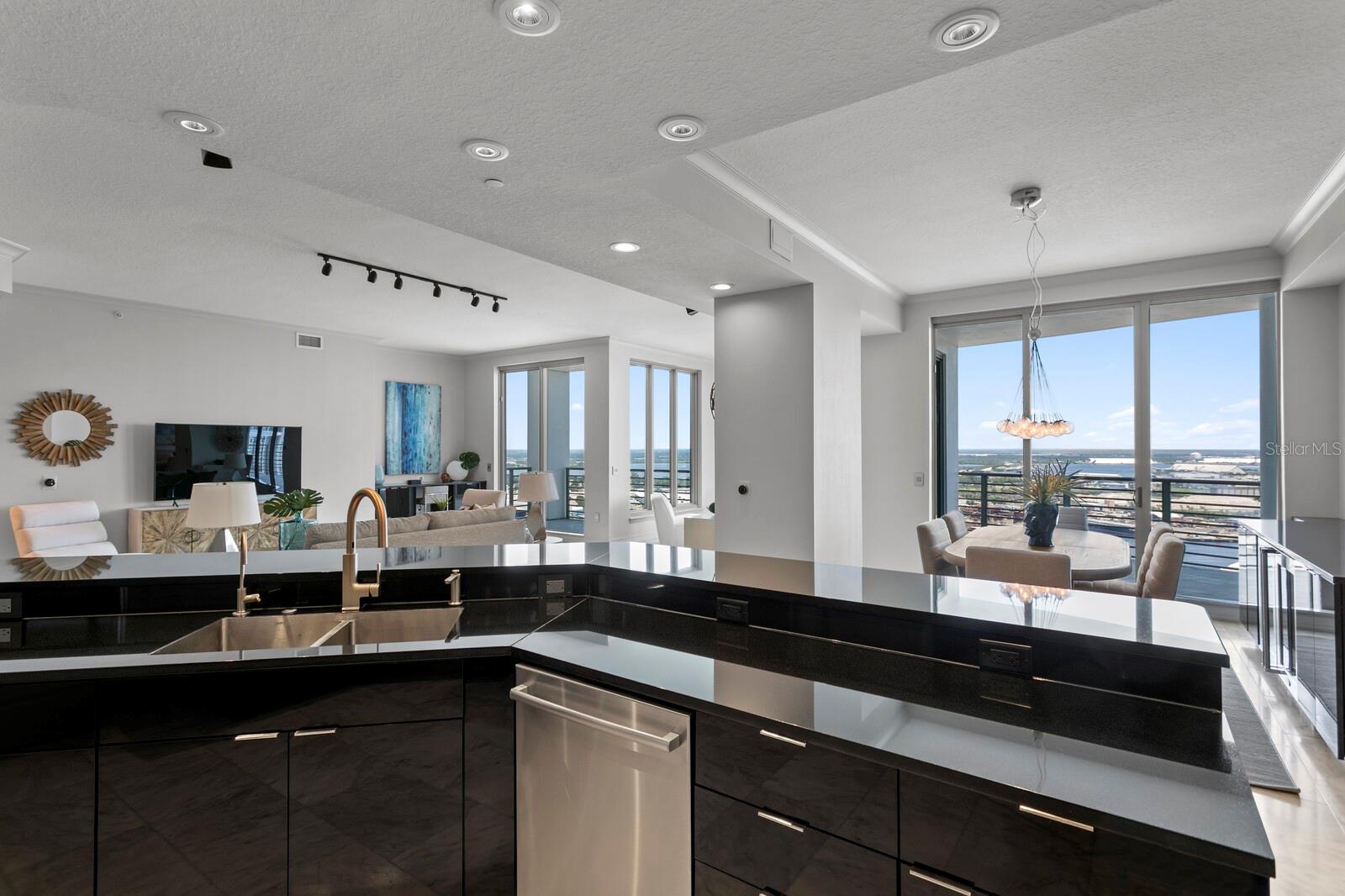 TOWERS OF CHANNELSIDE CONDOMIN - Residential