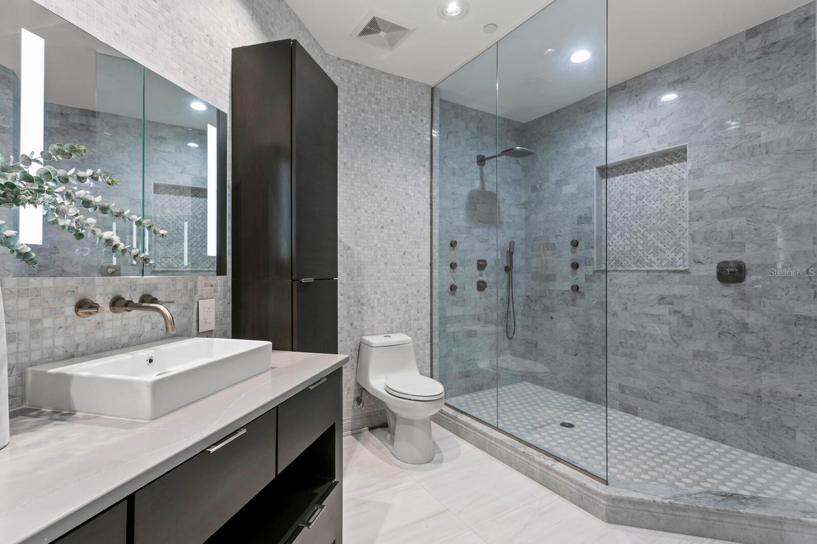 TOWERS OF CHANNELSIDE CONDOMIN - Residential