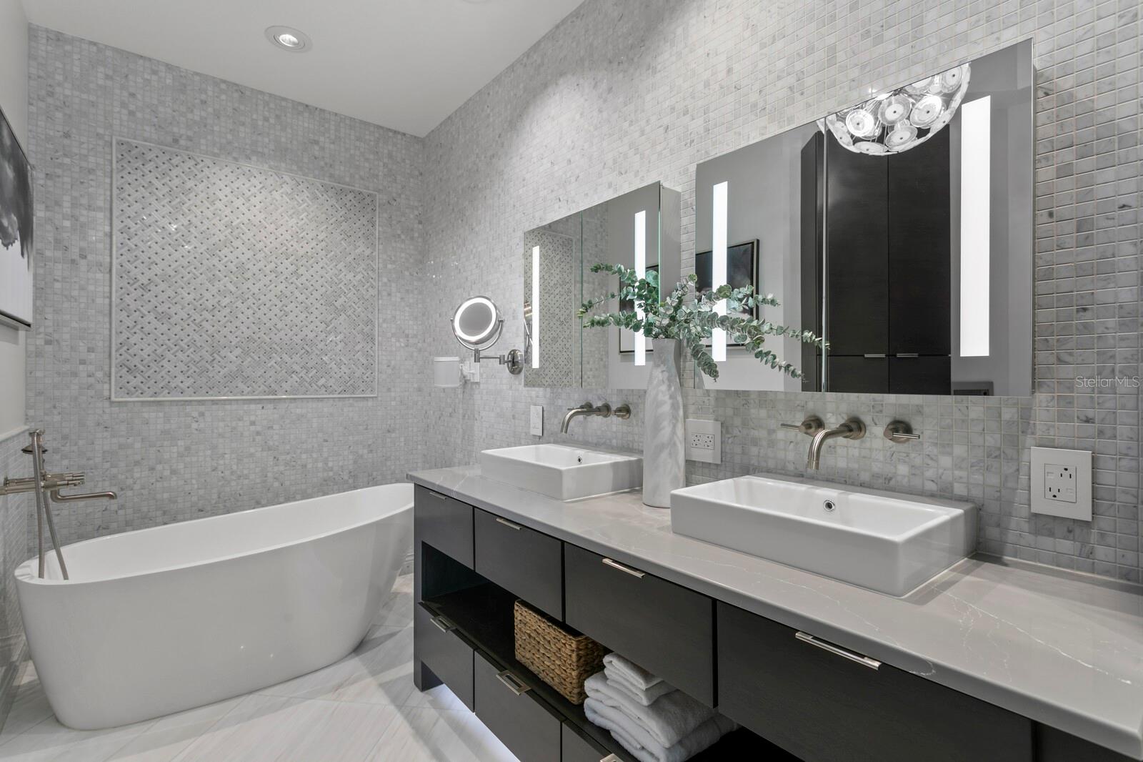 TOWERS OF CHANNELSIDE CONDOMIN - Residential