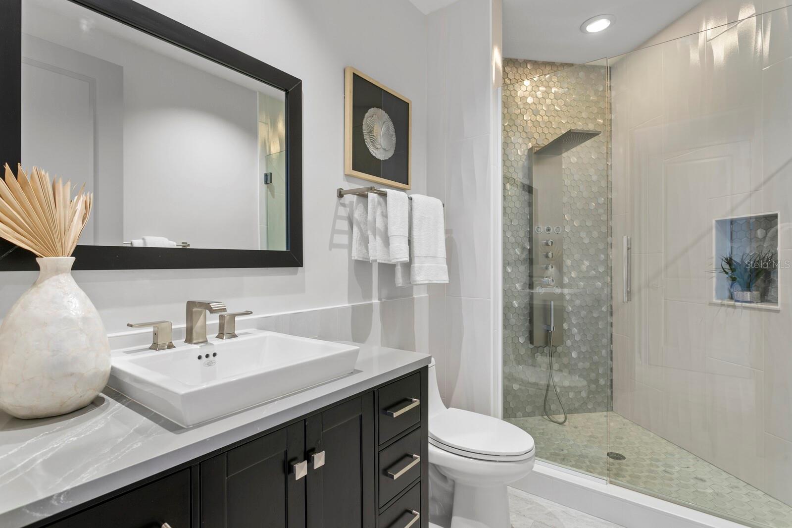 TOWERS OF CHANNELSIDE CONDOMIN - Residential