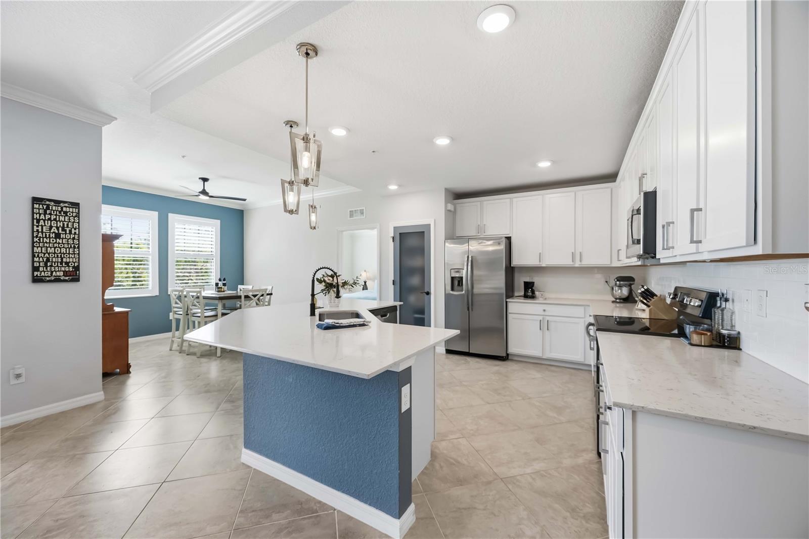 SARASOTA NATIONAL - Residential