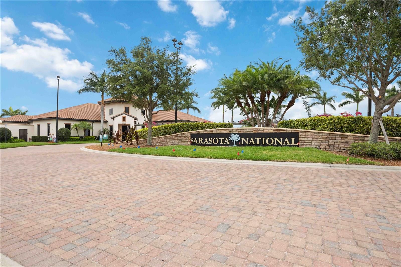 SARASOTA NATIONAL - Residential