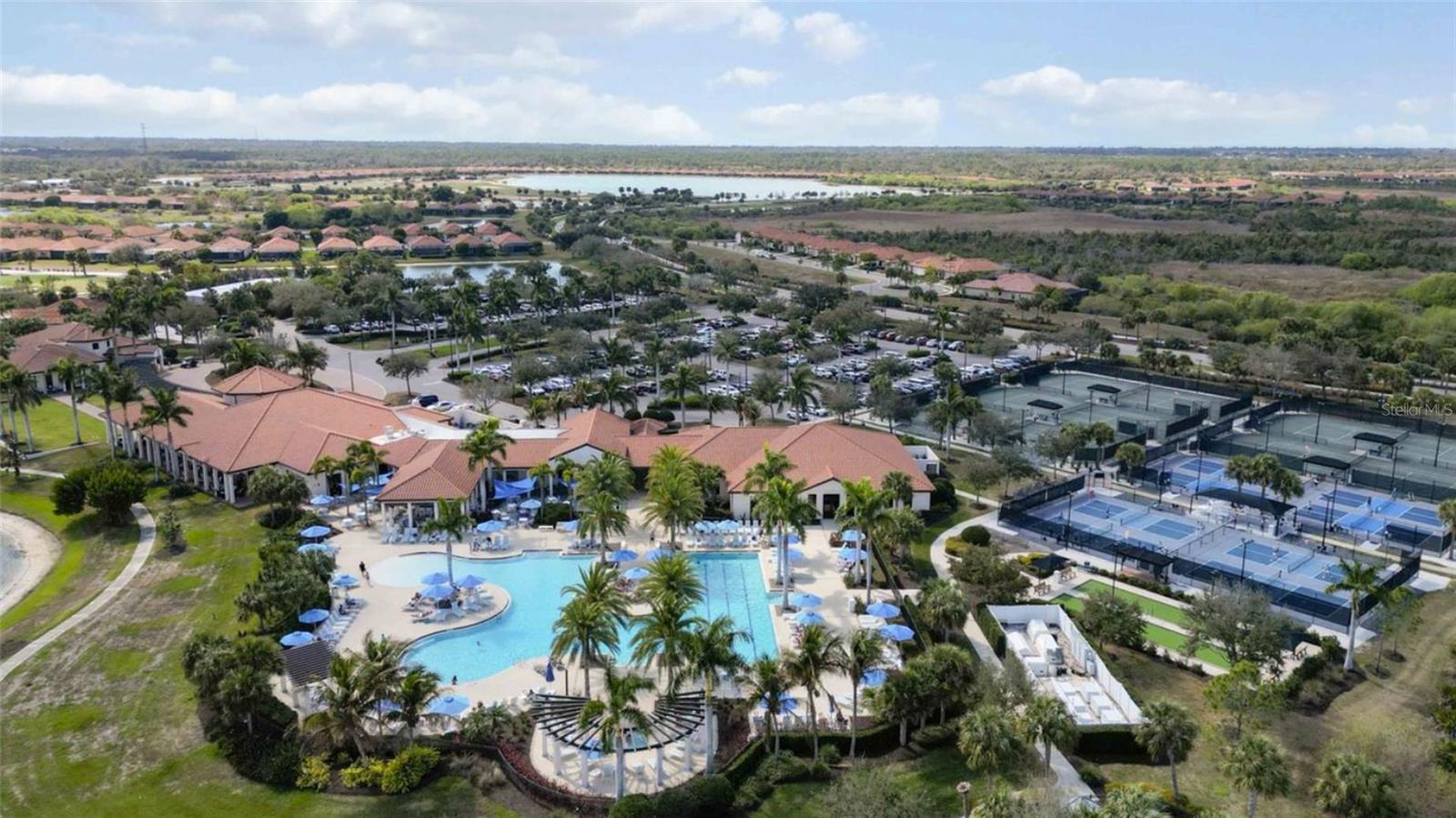 SARASOTA NATIONAL - Residential