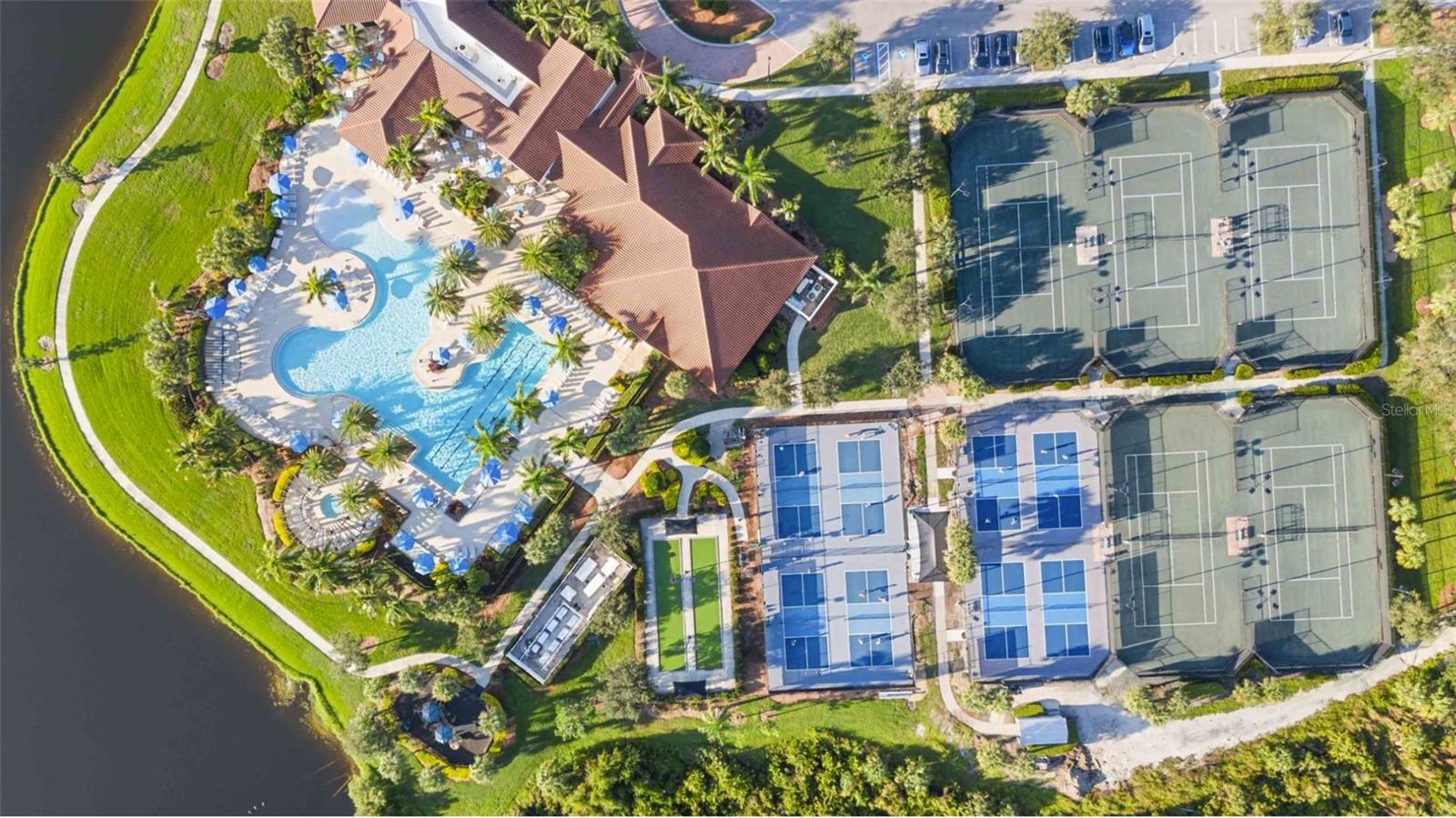 SARASOTA NATIONAL - Residential