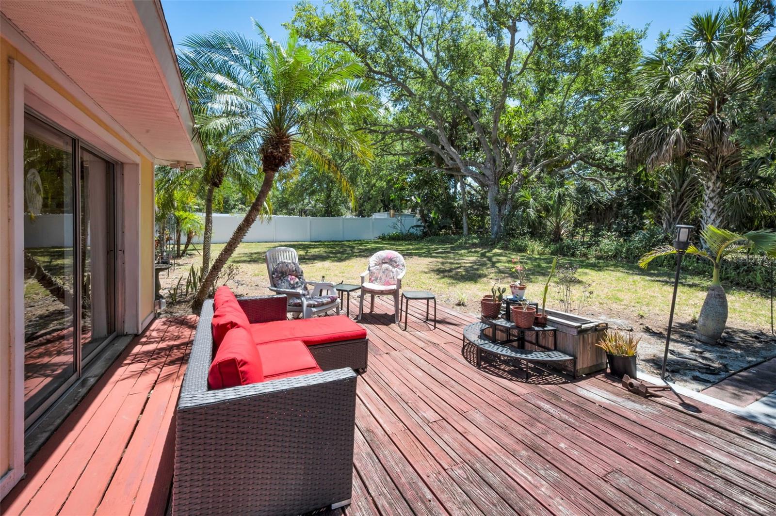 JACOBSENS REP L A - Residential