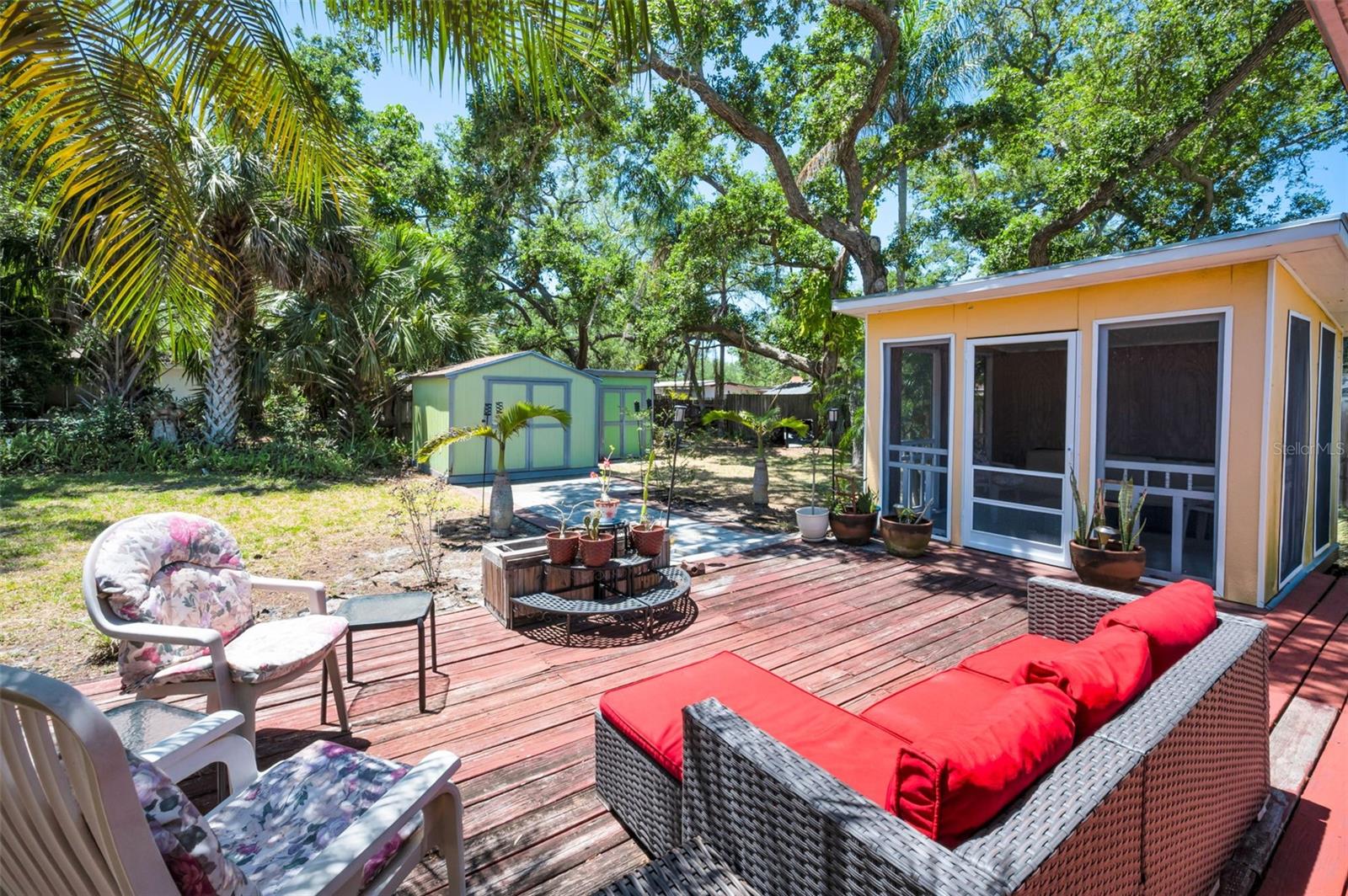 JACOBSENS REP L A - Residential