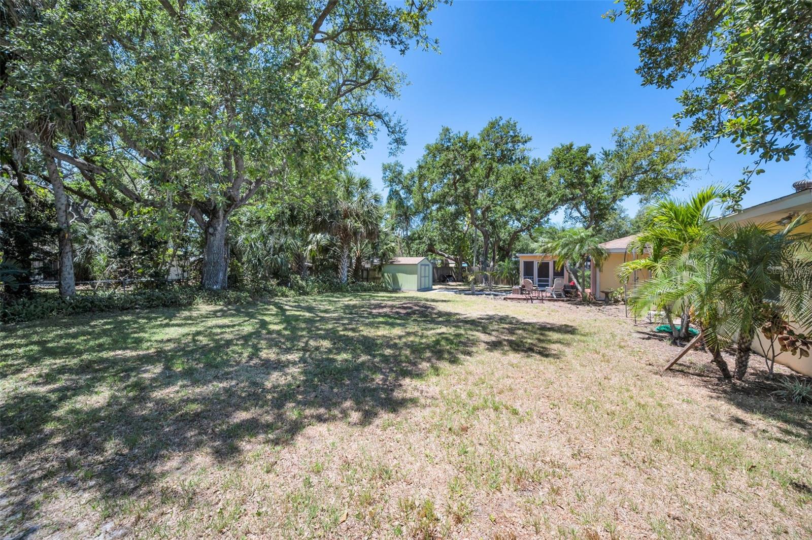 JACOBSENS REP L A - Residential