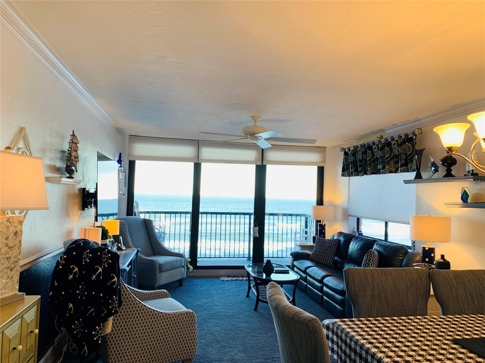 Sunrise Condo - Residential