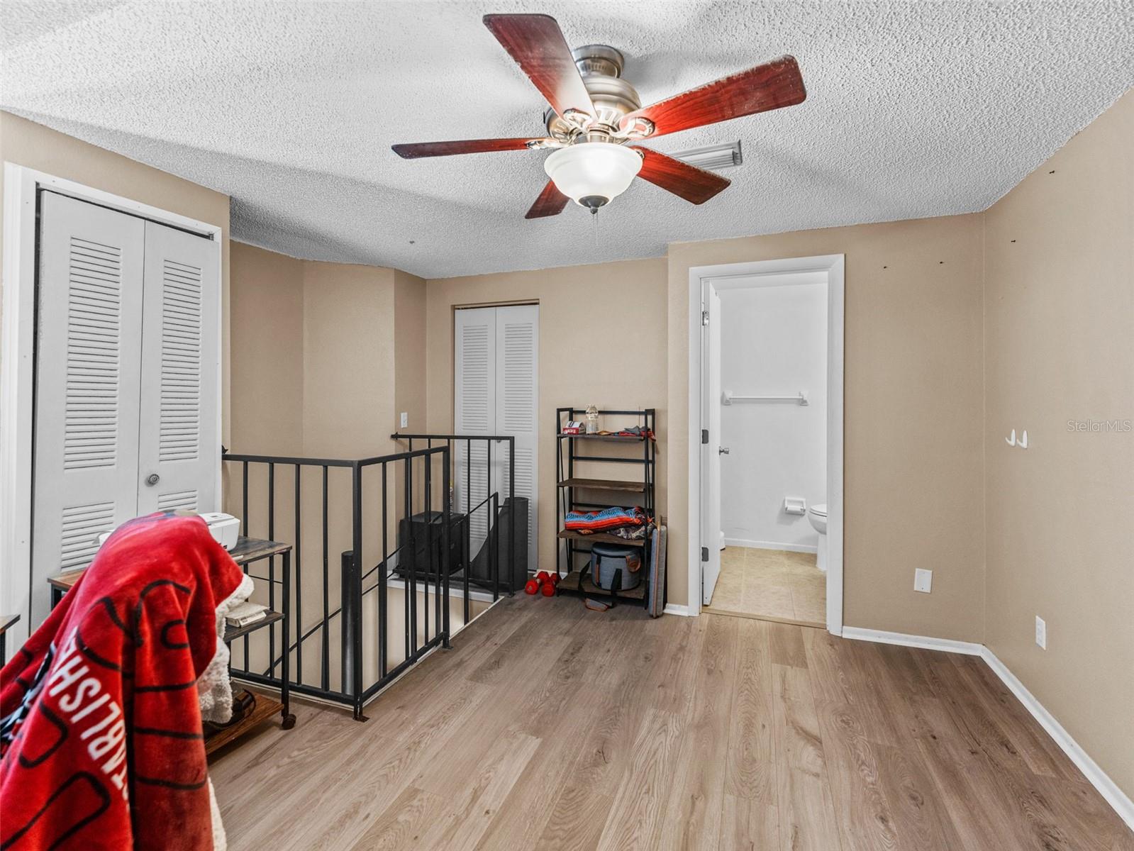 GARDEN VILLAS CONDO PH 01 - Residential