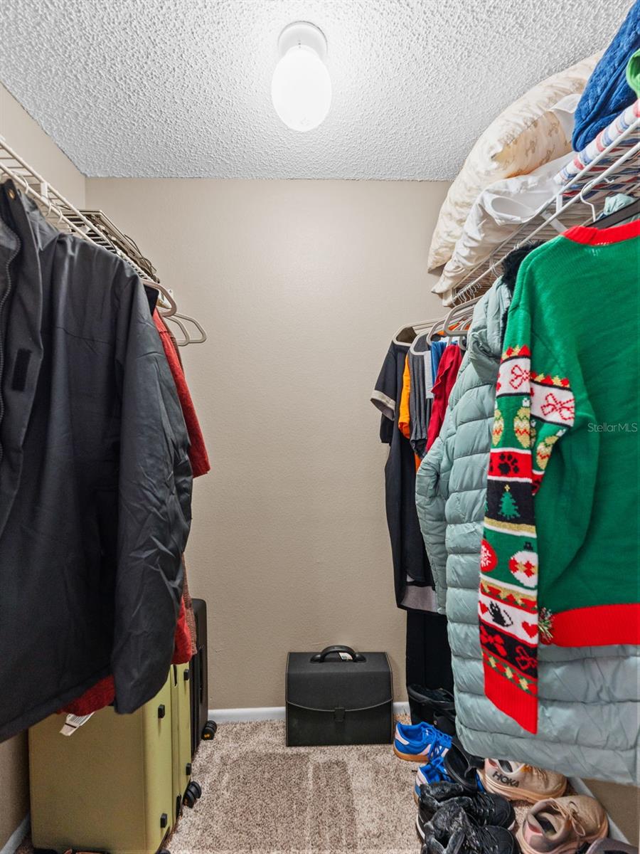 GARDEN VILLAS CONDO PH 01 - Residential